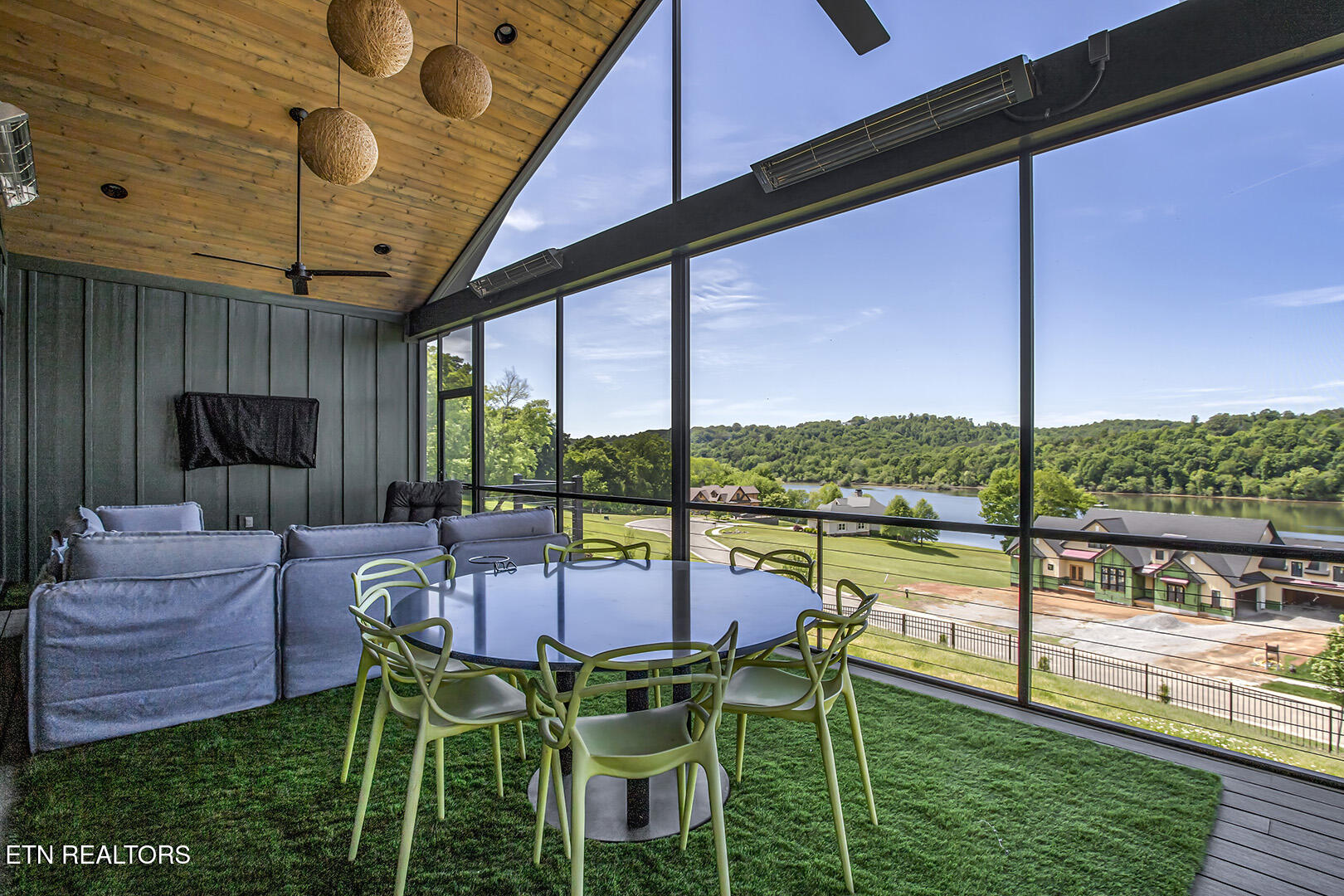 3851 Persimmon Ridge Loudon TN 37774