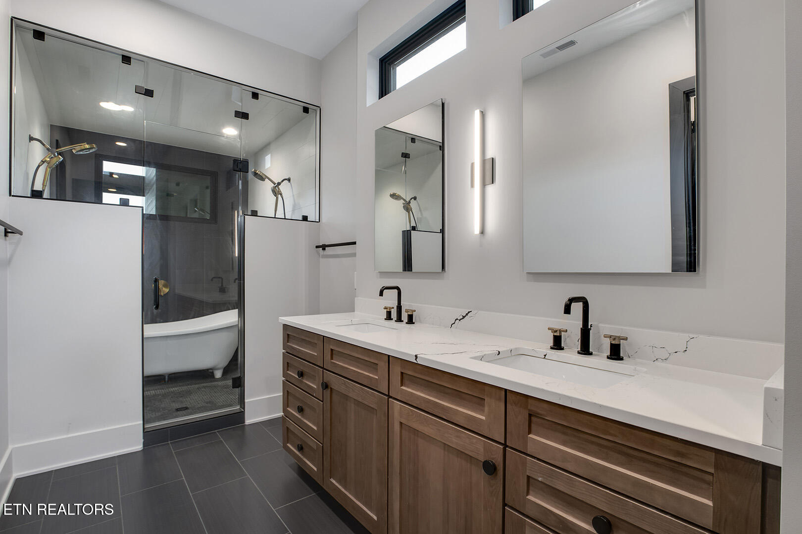3851 Persimmon Ridge Loudon TN 37774