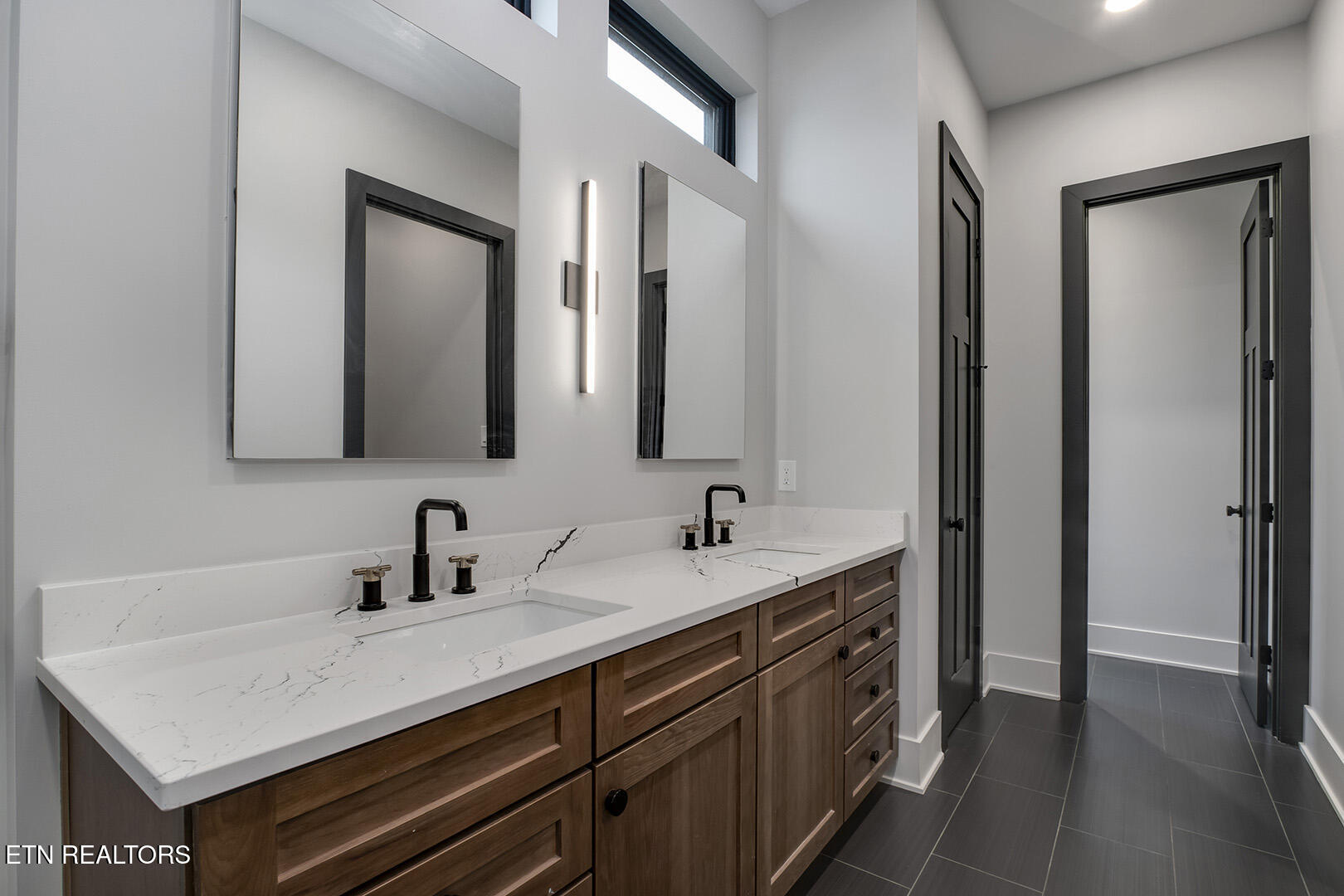 3851 Persimmon Ridge Loudon TN 37774