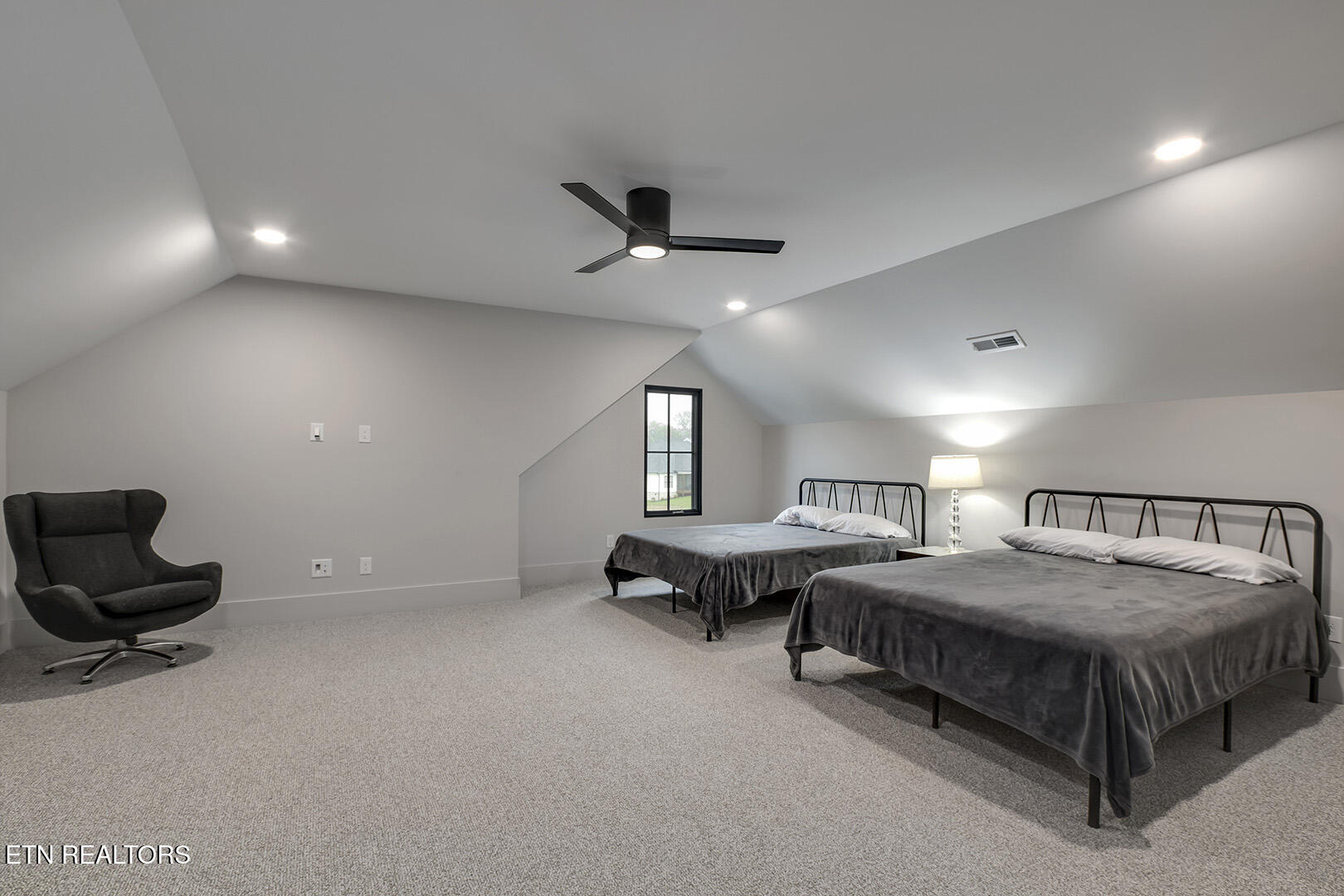 3851 Persimmon Ridge Loudon TN 37774