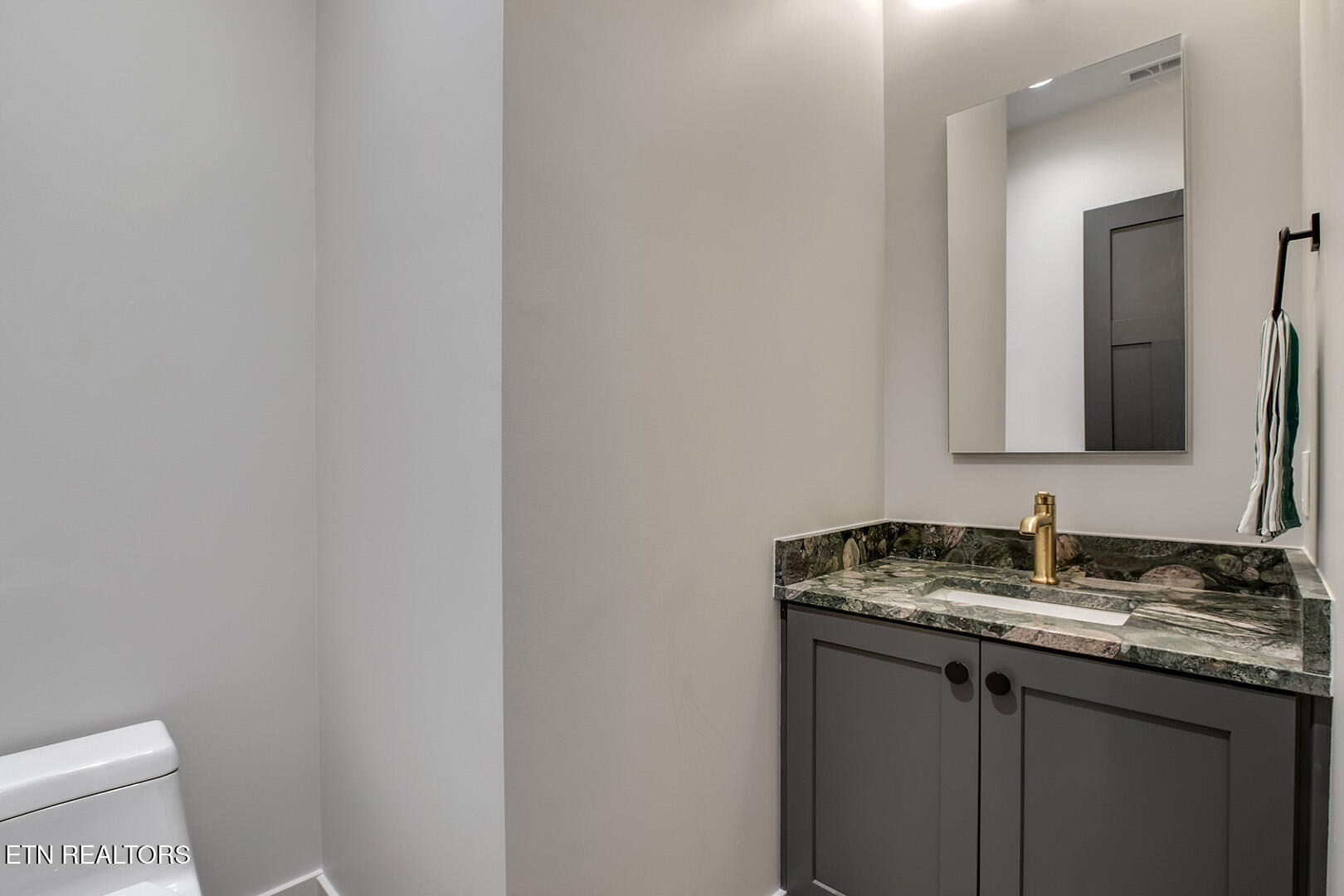 3851 Persimmon Ridge Loudon TN 37774