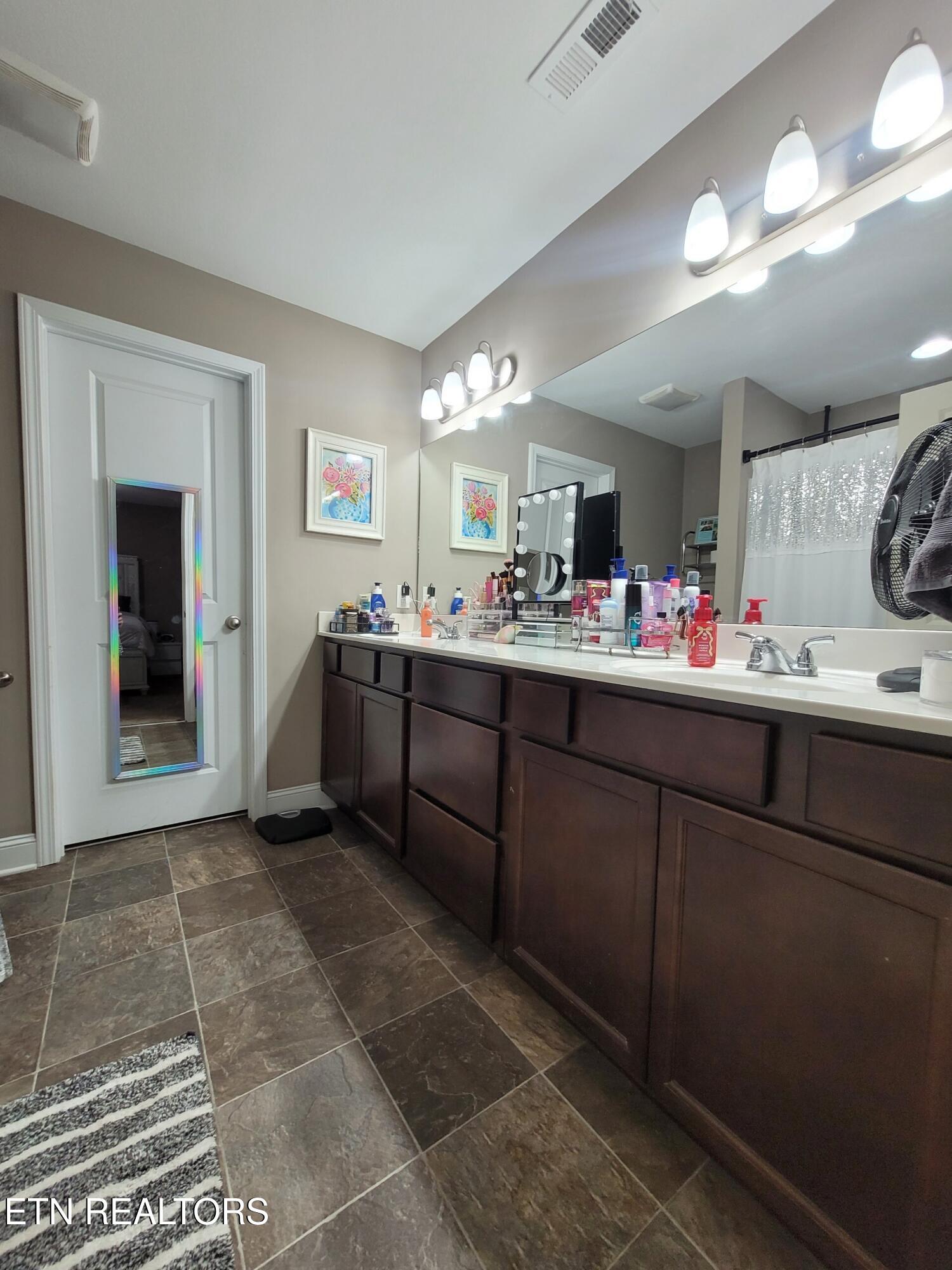 2312 Denham Way Powell TN 37849