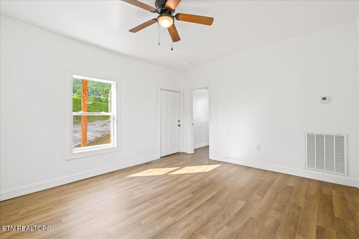608 E Walden Street Lafollette TN 37766