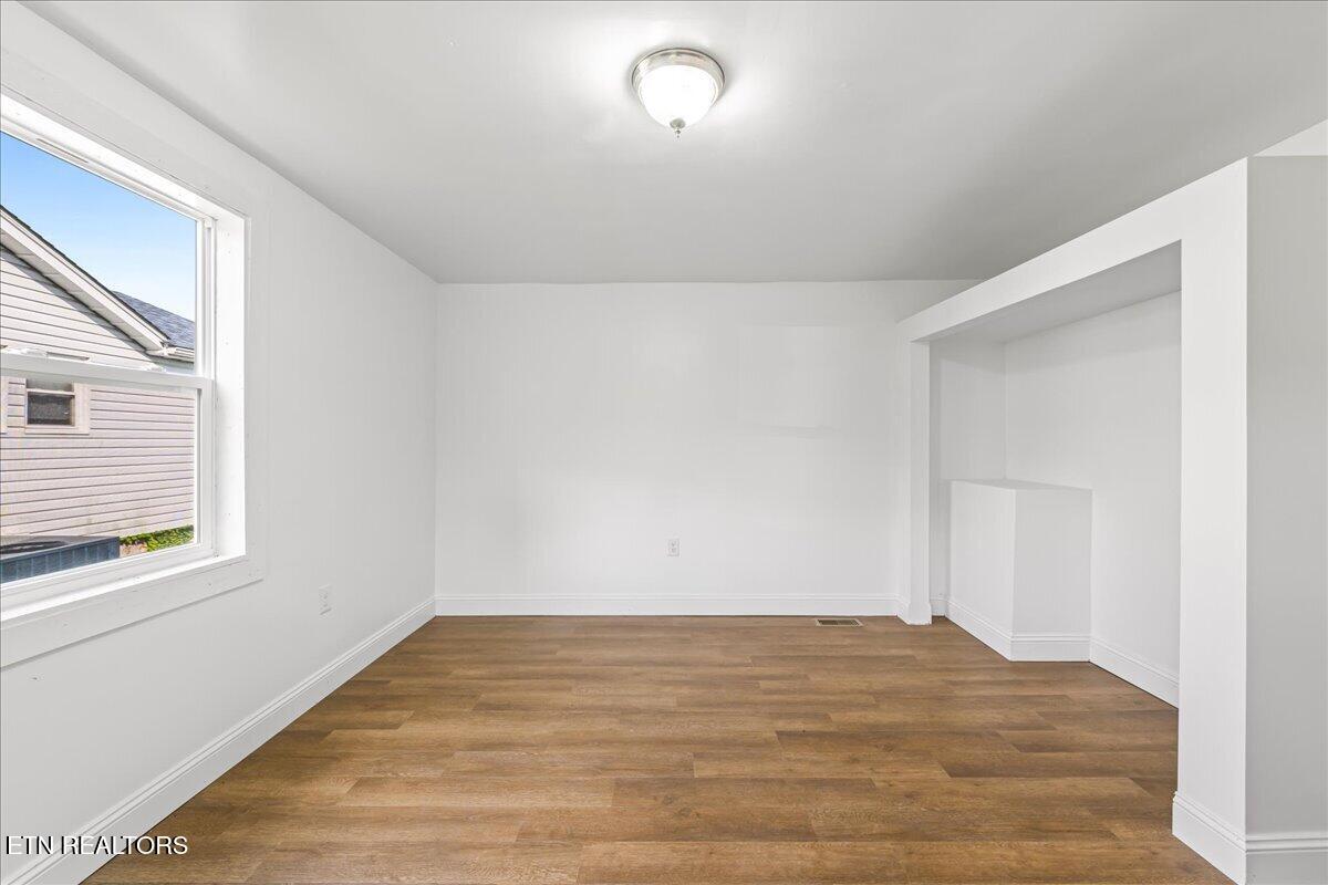 608 E Walden Street Lafollette TN 37766