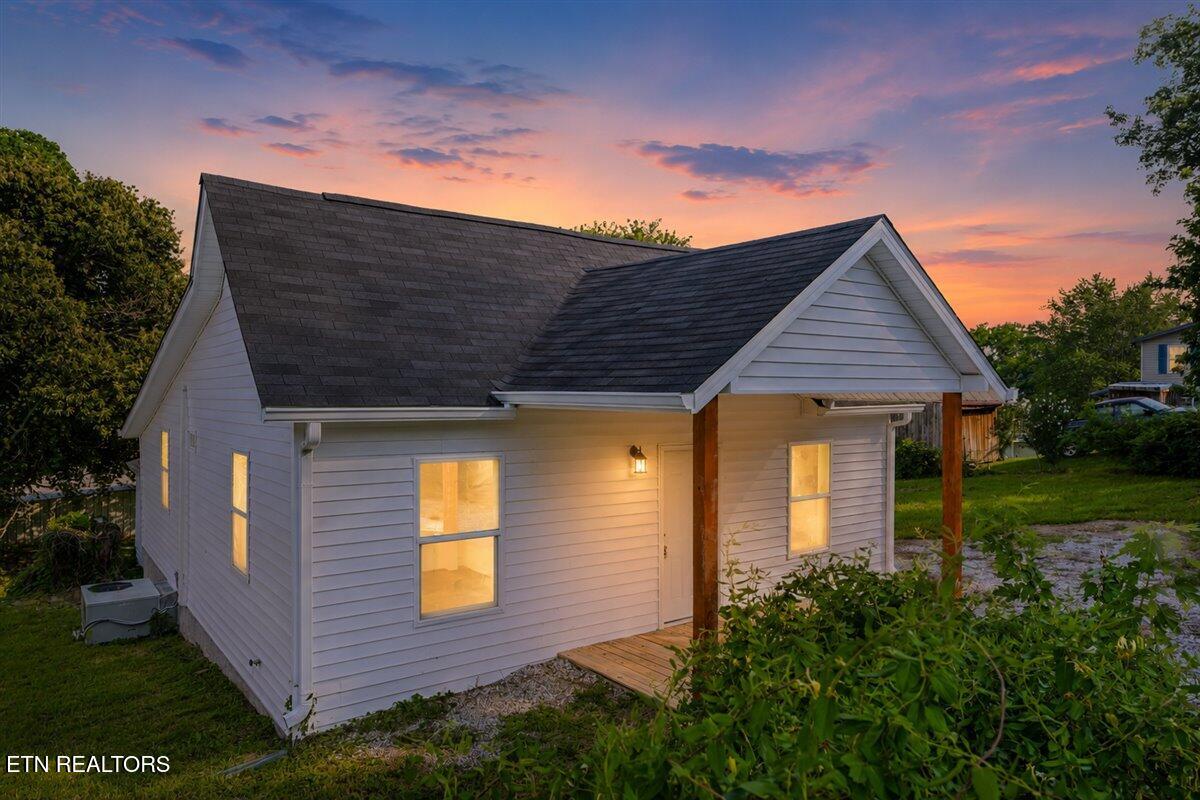 608 E Walden Street Lafollette TN 37766