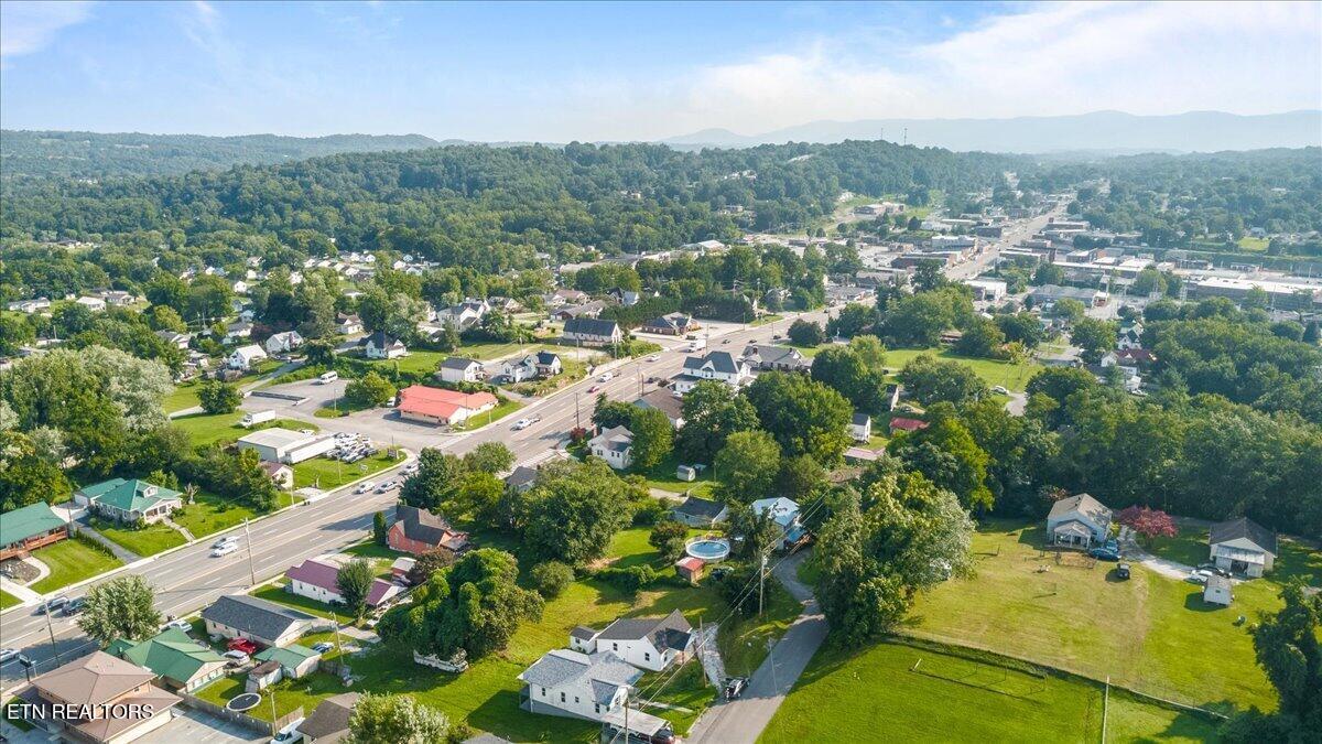 608 E Walden Street Lafollette TN 37766