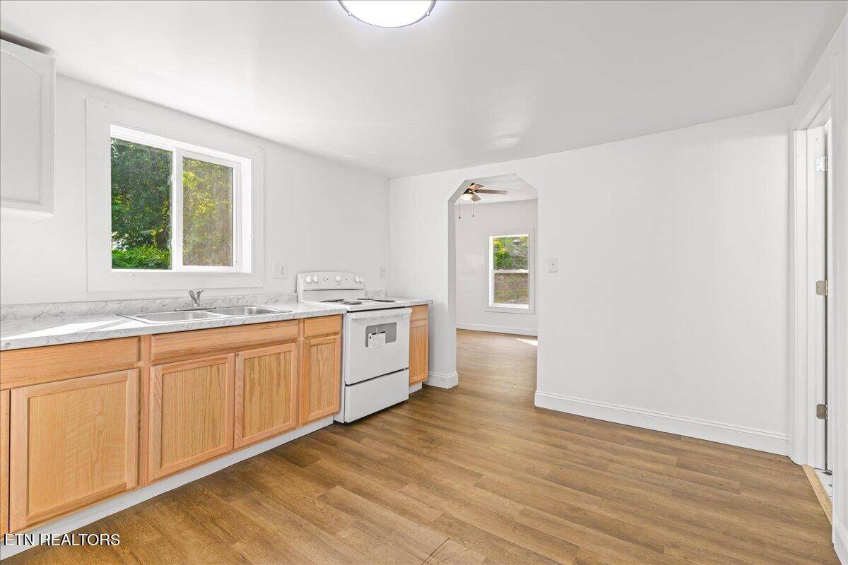 608 E Walden Street Lafollette TN 37766