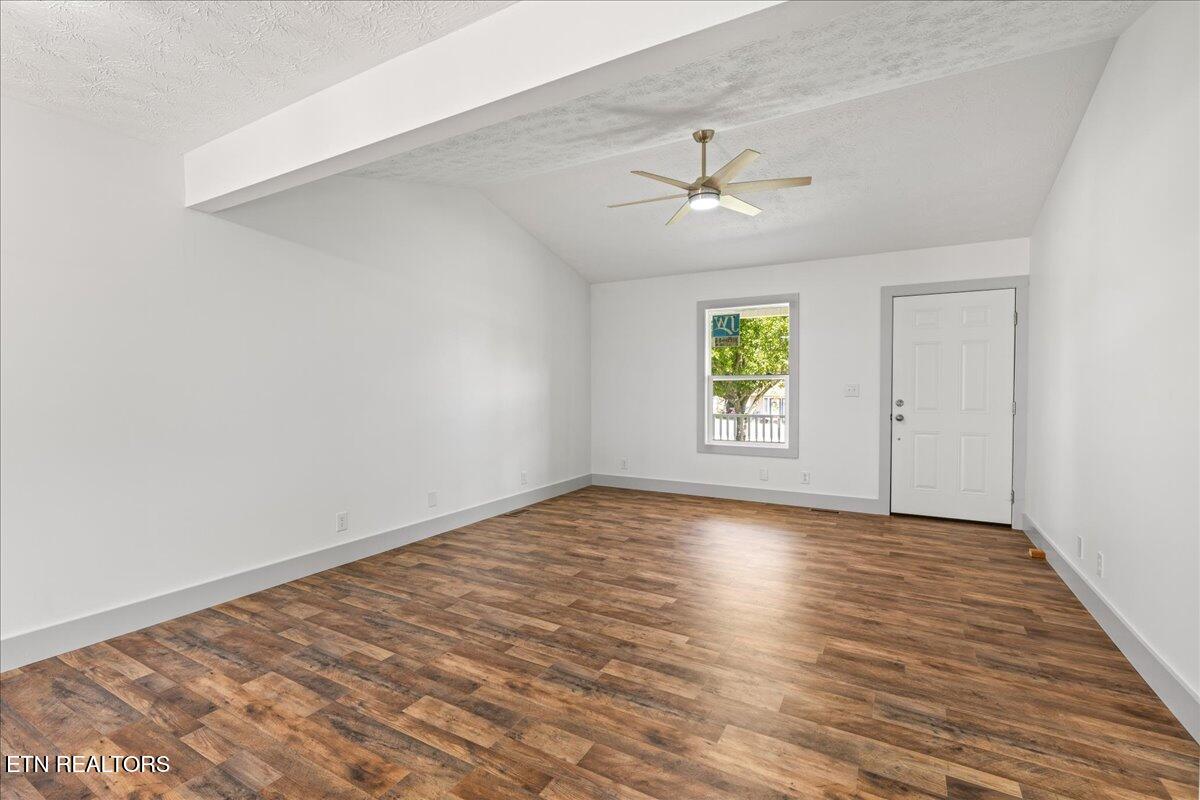 112 Margaret Lane Jacksboro TN 37757