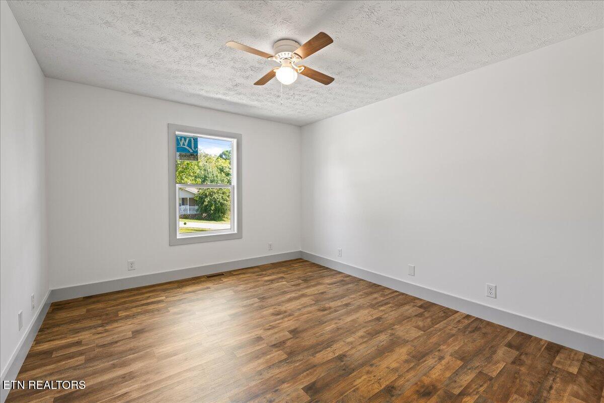 112 Margaret Lane Jacksboro TN 37757