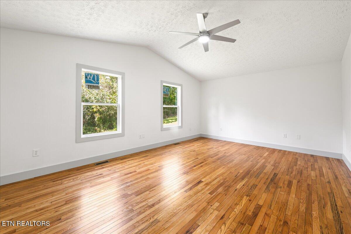 112 Margaret Lane Jacksboro TN 37757