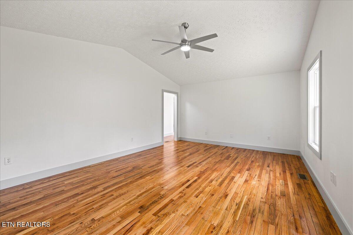 112 Margaret Lane Jacksboro TN 37757