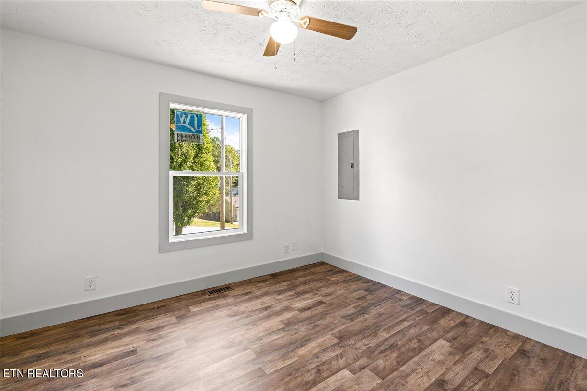 112 Margaret Lane Jacksboro TN 37757