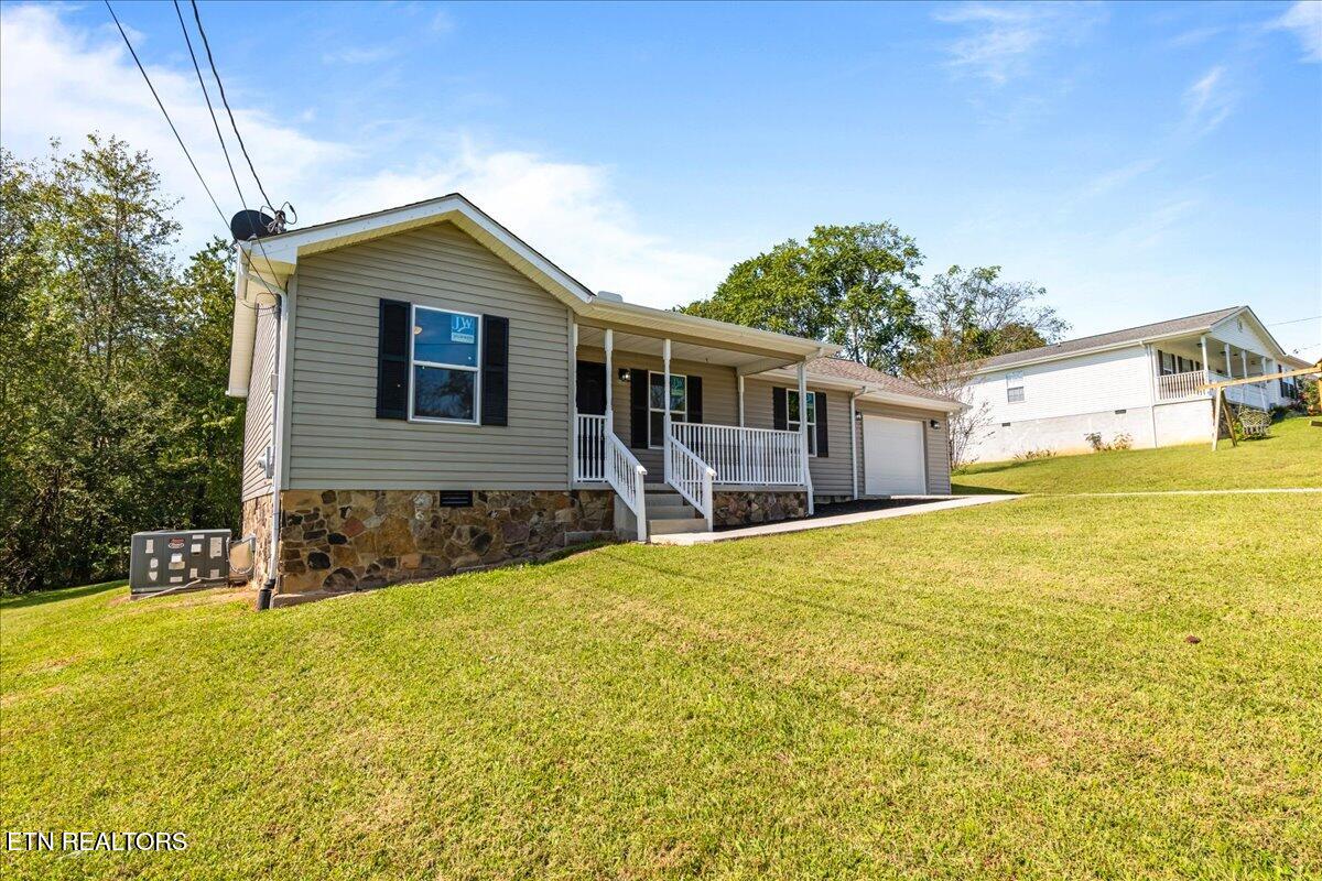 112 Margaret Lane Jacksboro TN 37757