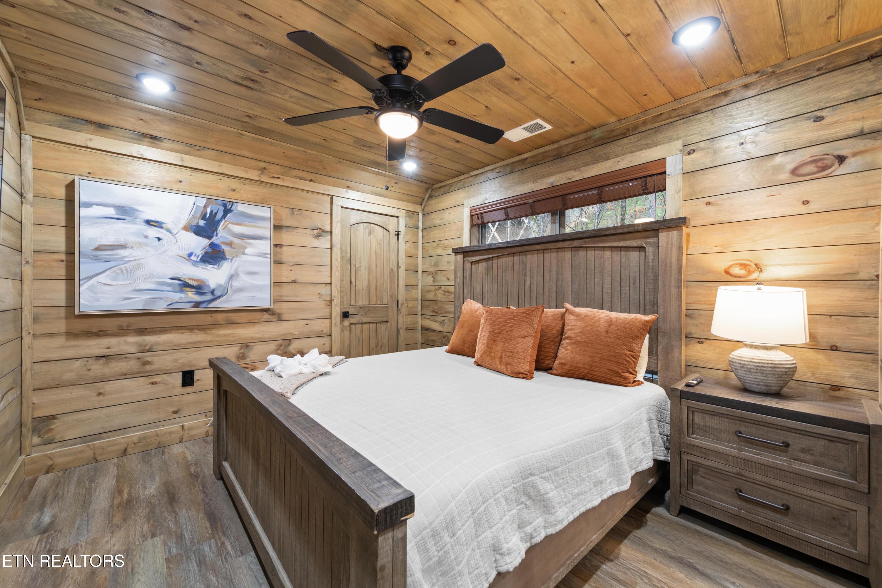 2119 Valley Creek Way Pigeon Forge TN 37862
