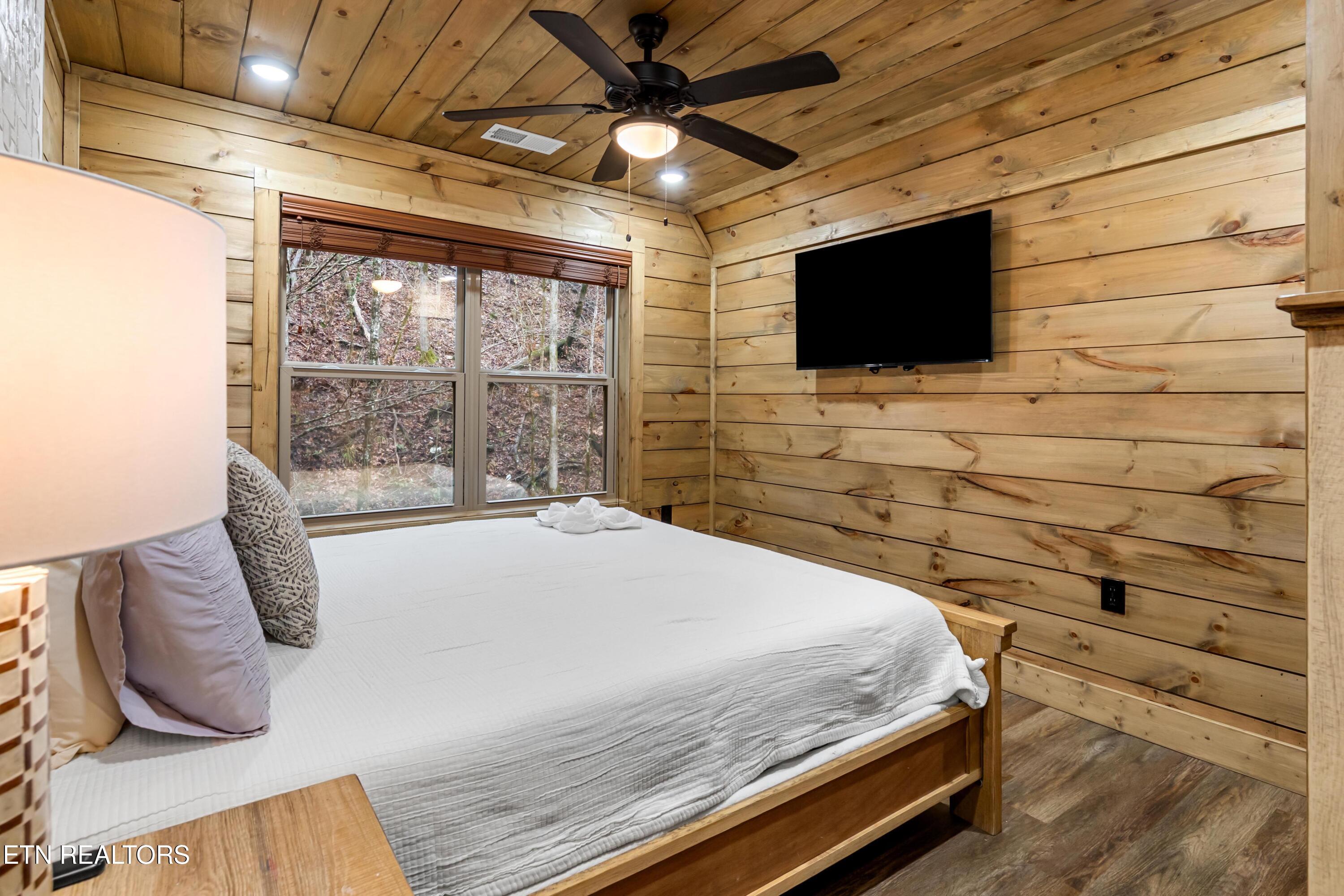 2119 Valley Creek Way Pigeon Forge TN 37862