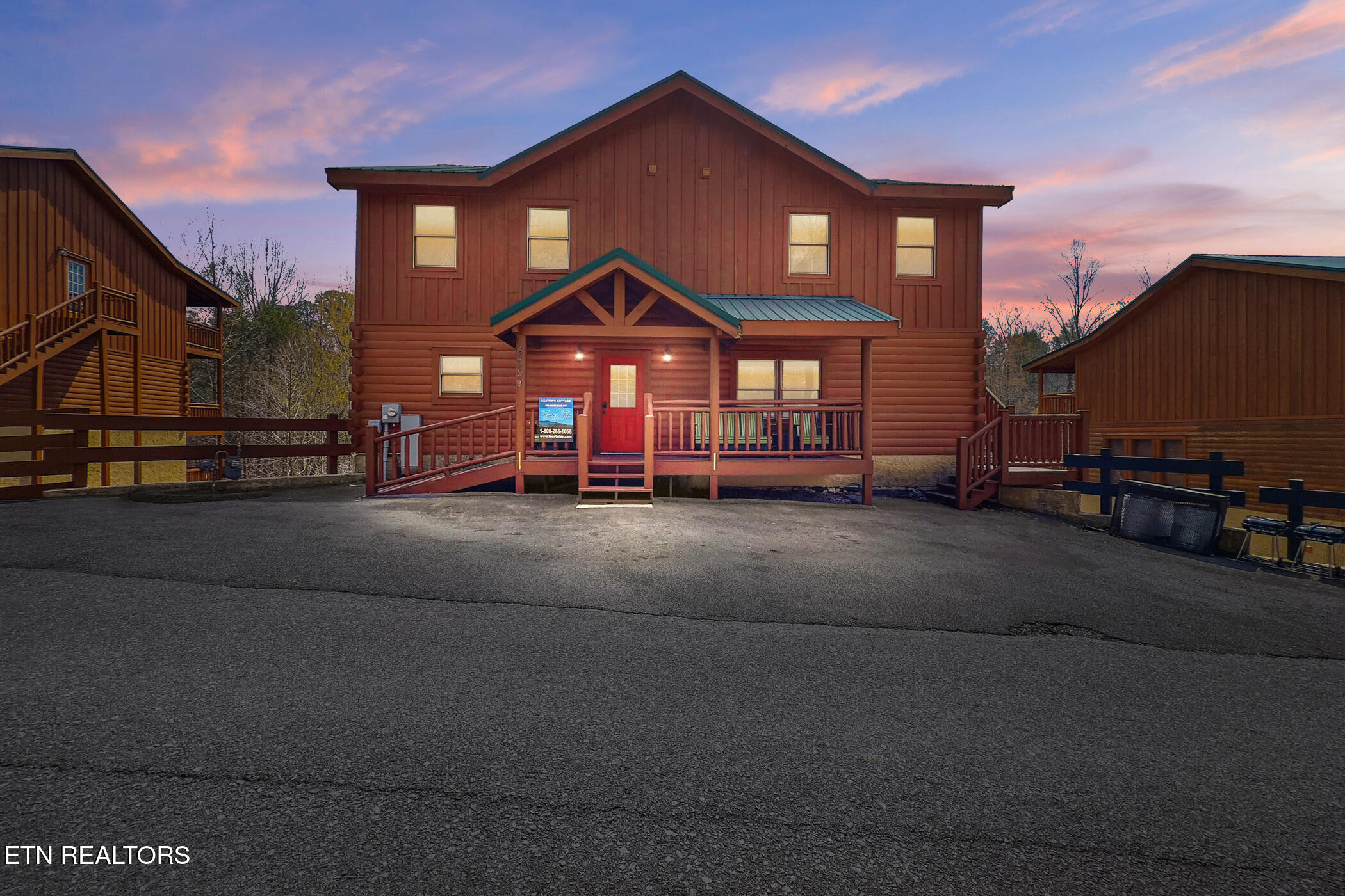 4359 Forest Ridge Way Pigeon Forge TN 37863
