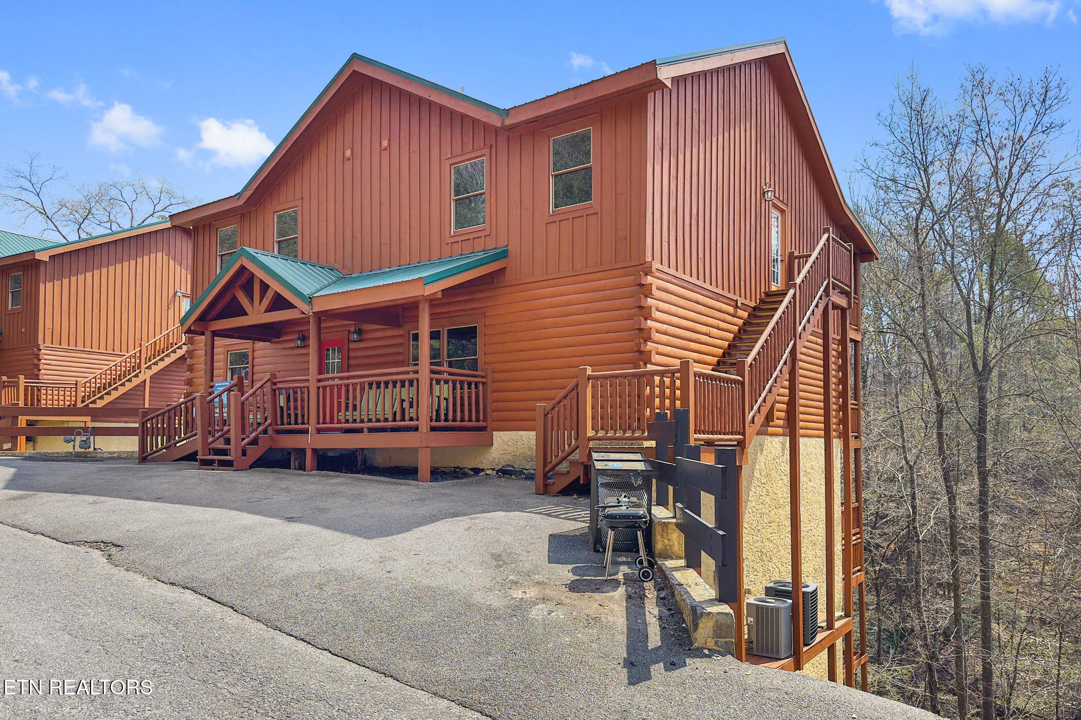 4359 Forest Ridge Way Pigeon Forge TN 37863