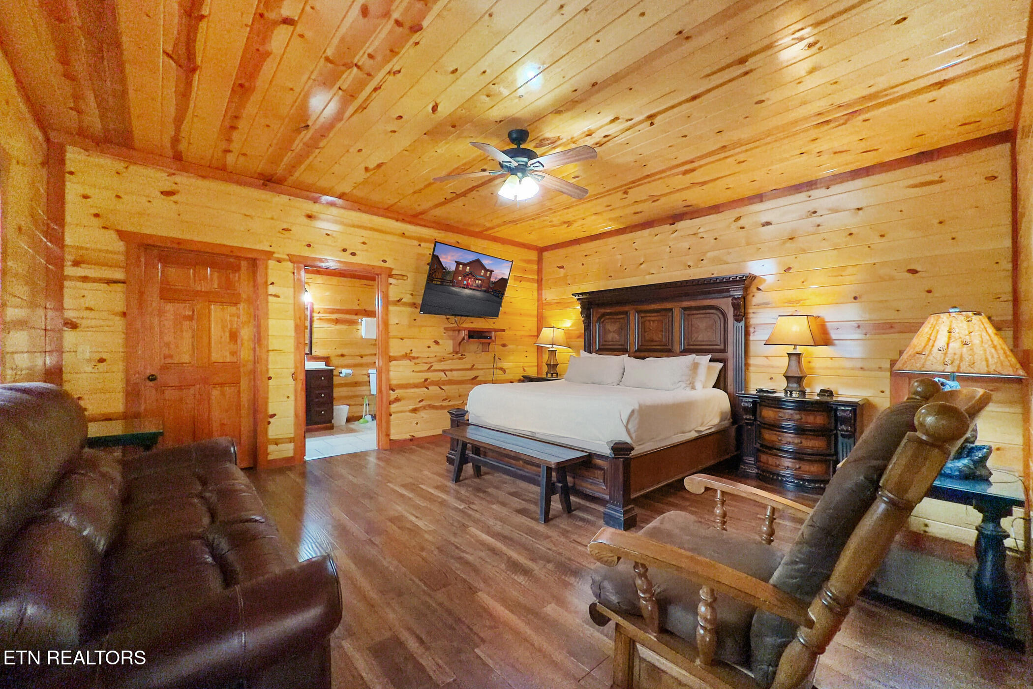 4359 Forest Ridge Way Pigeon Forge TN 37863