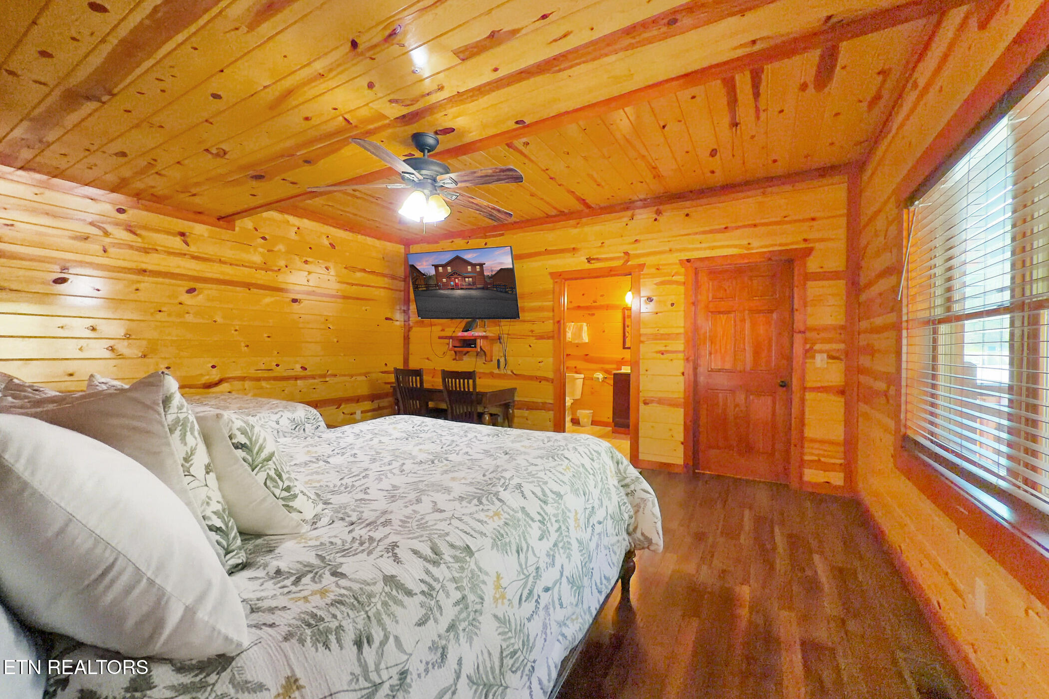 4359 Forest Ridge Way Pigeon Forge TN 37863
