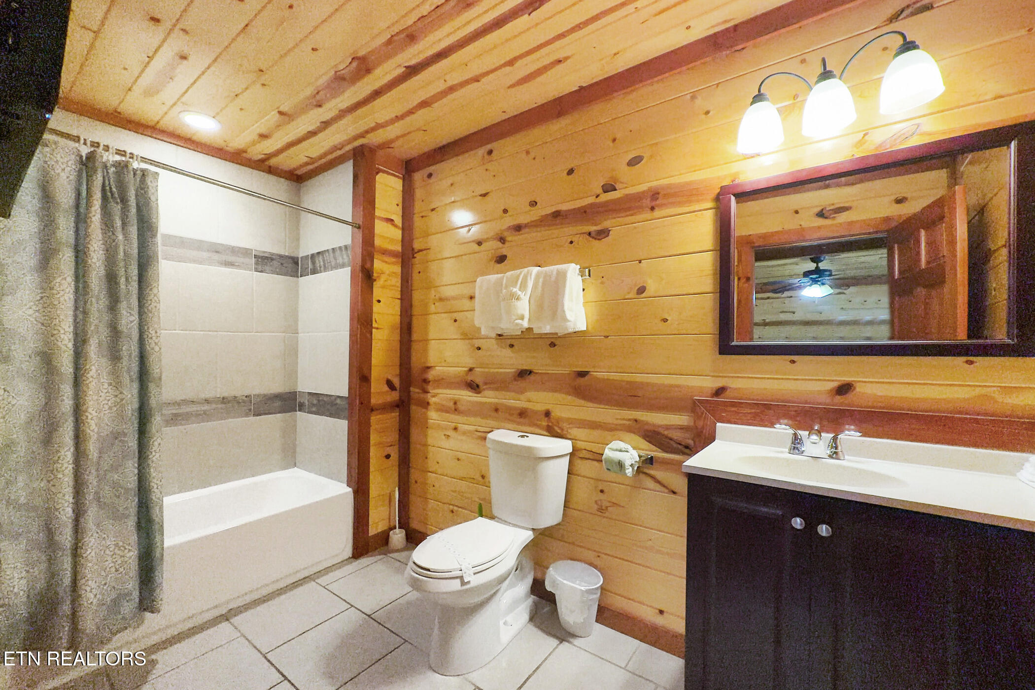 4359 Forest Ridge Way Pigeon Forge TN 37863