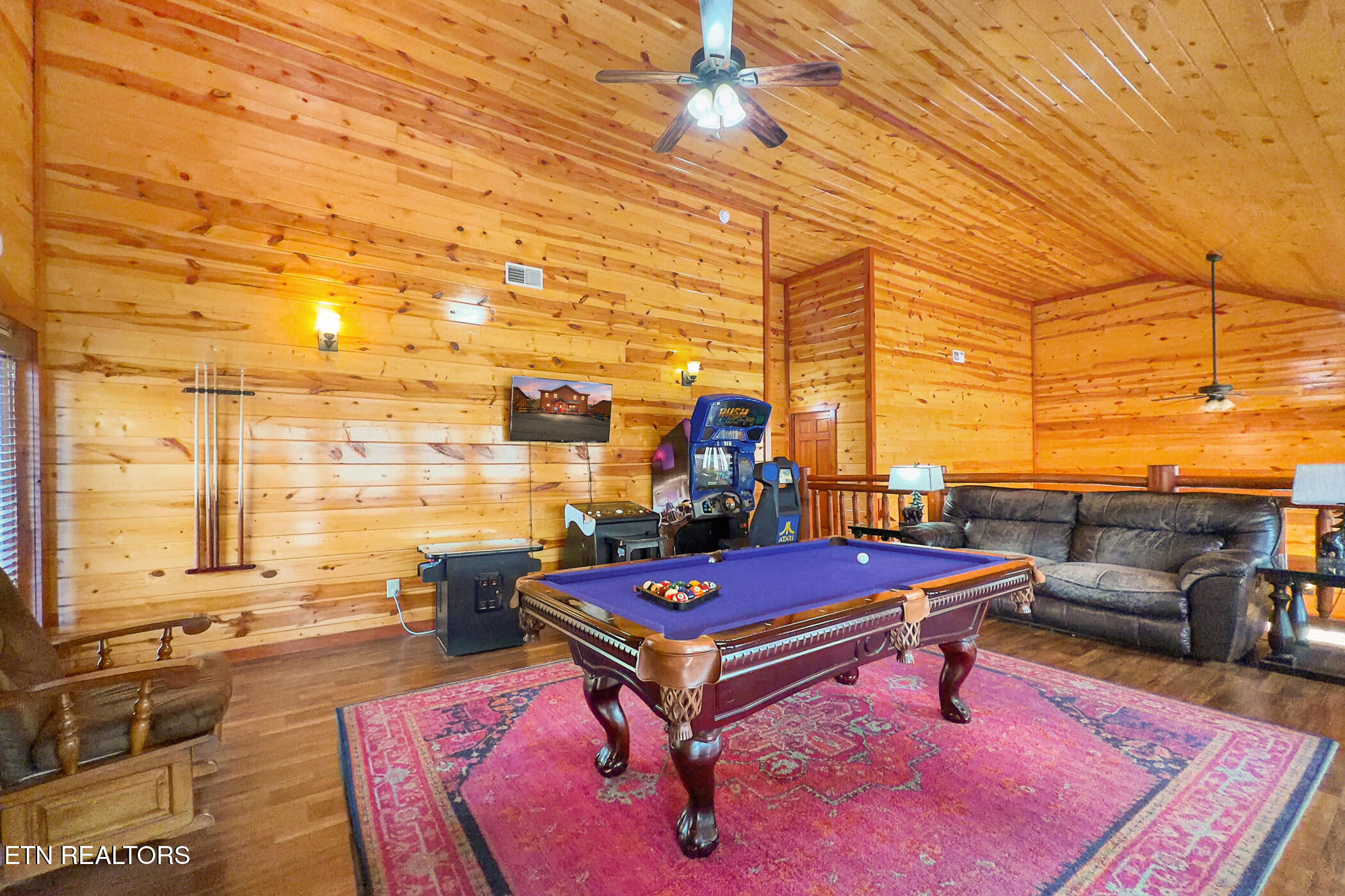 4359 Forest Ridge Way Pigeon Forge TN 37863