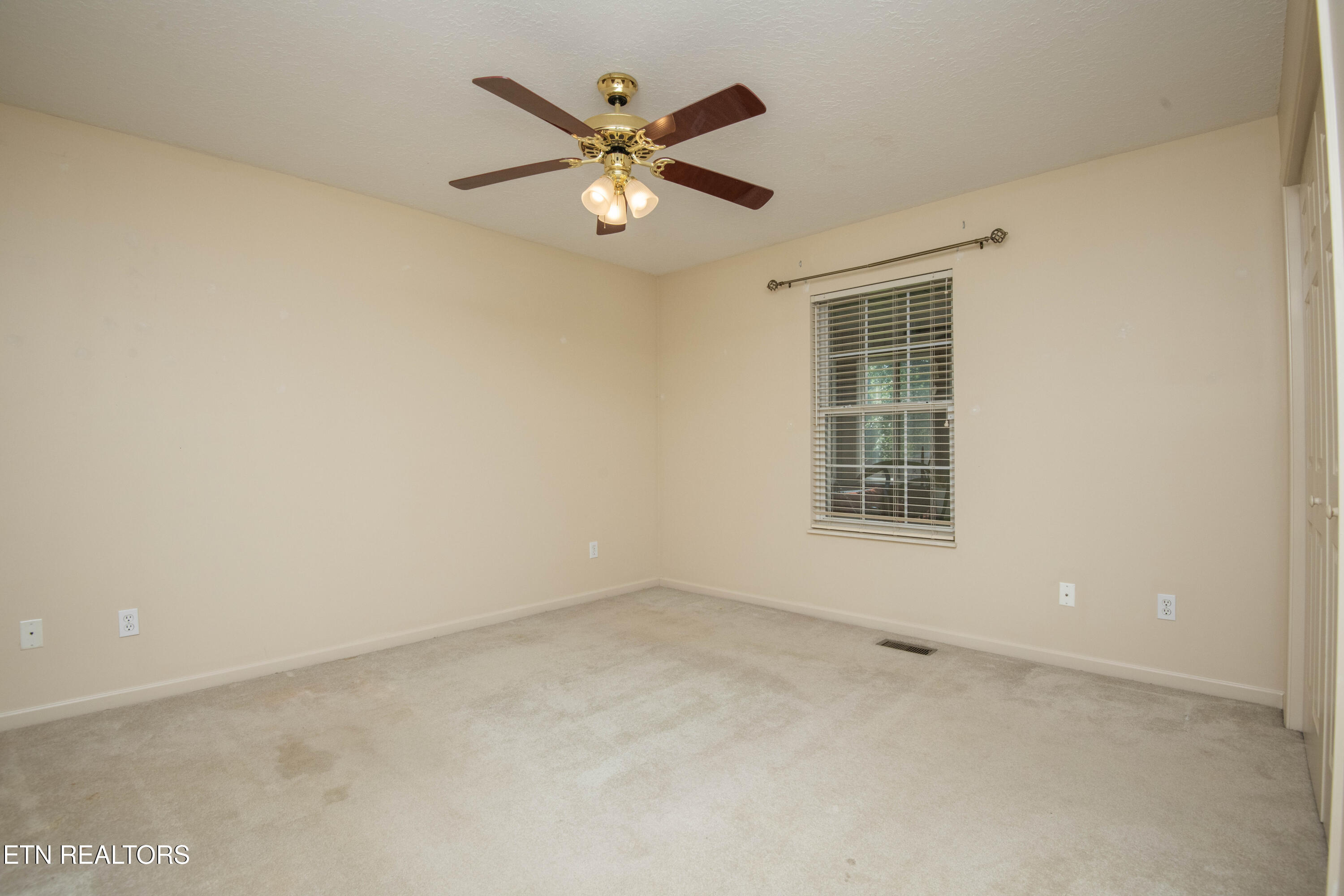 1217 Topside Road Louisville TN 37777