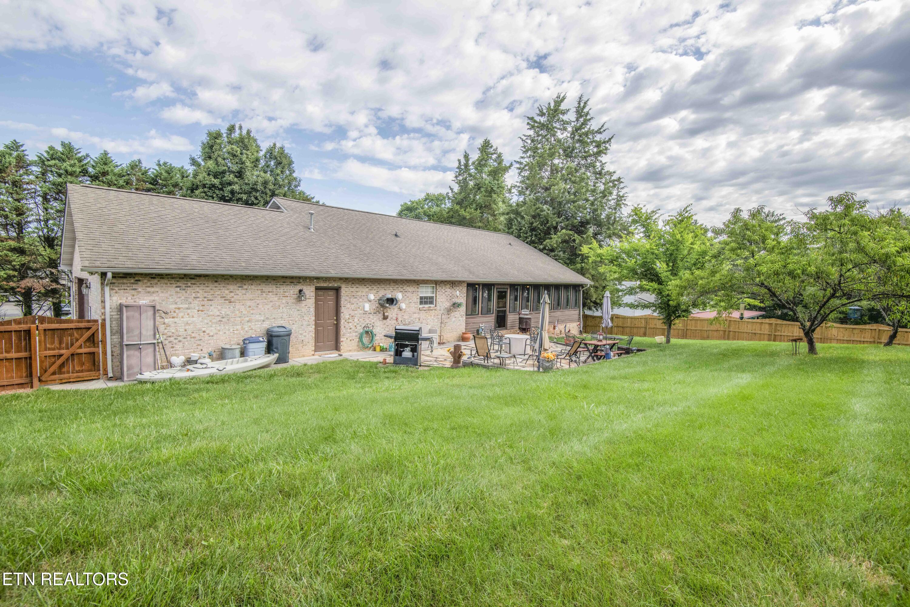 1217 Topside Road Louisville TN 37777