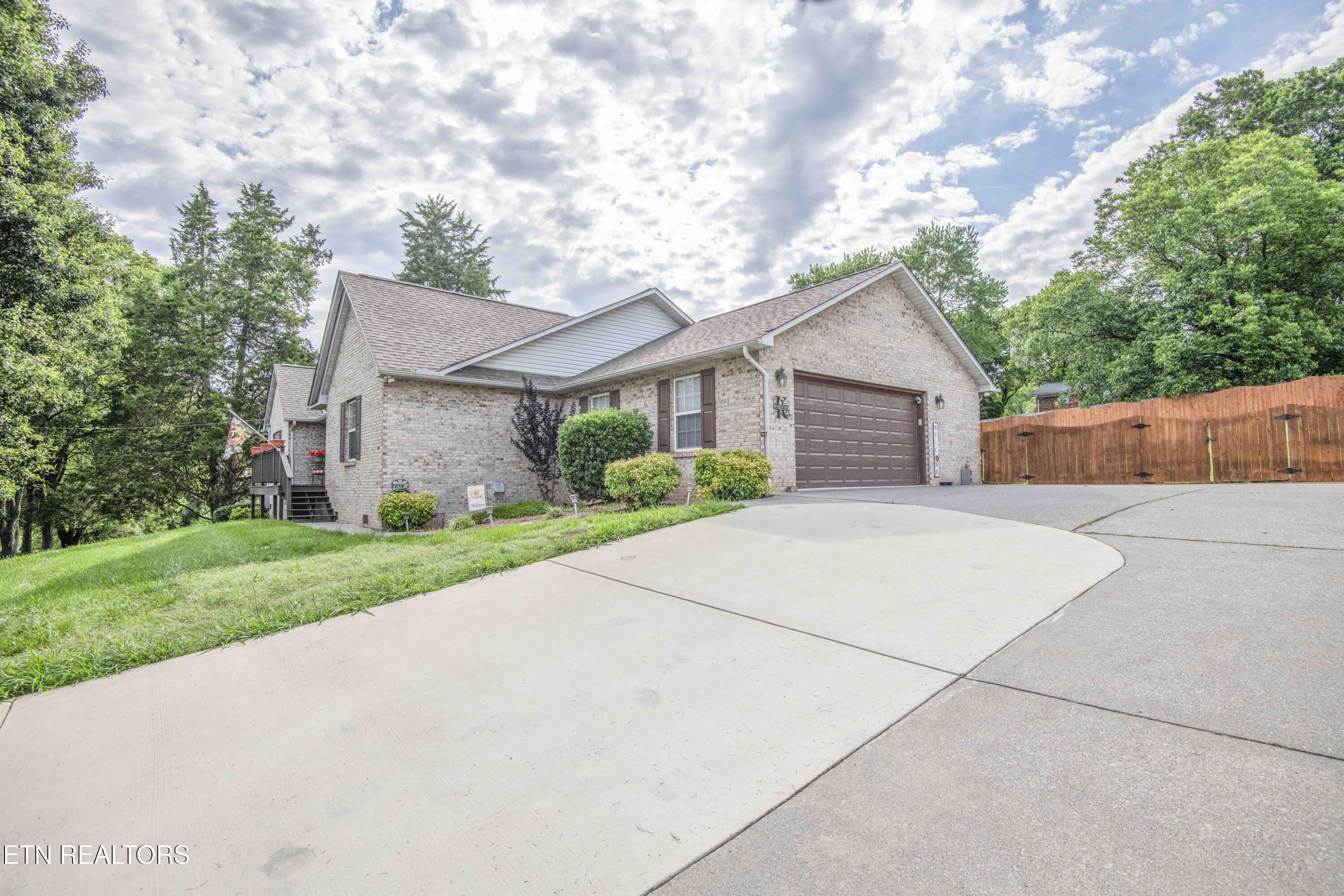 1217 Topside Road Louisville TN 37777