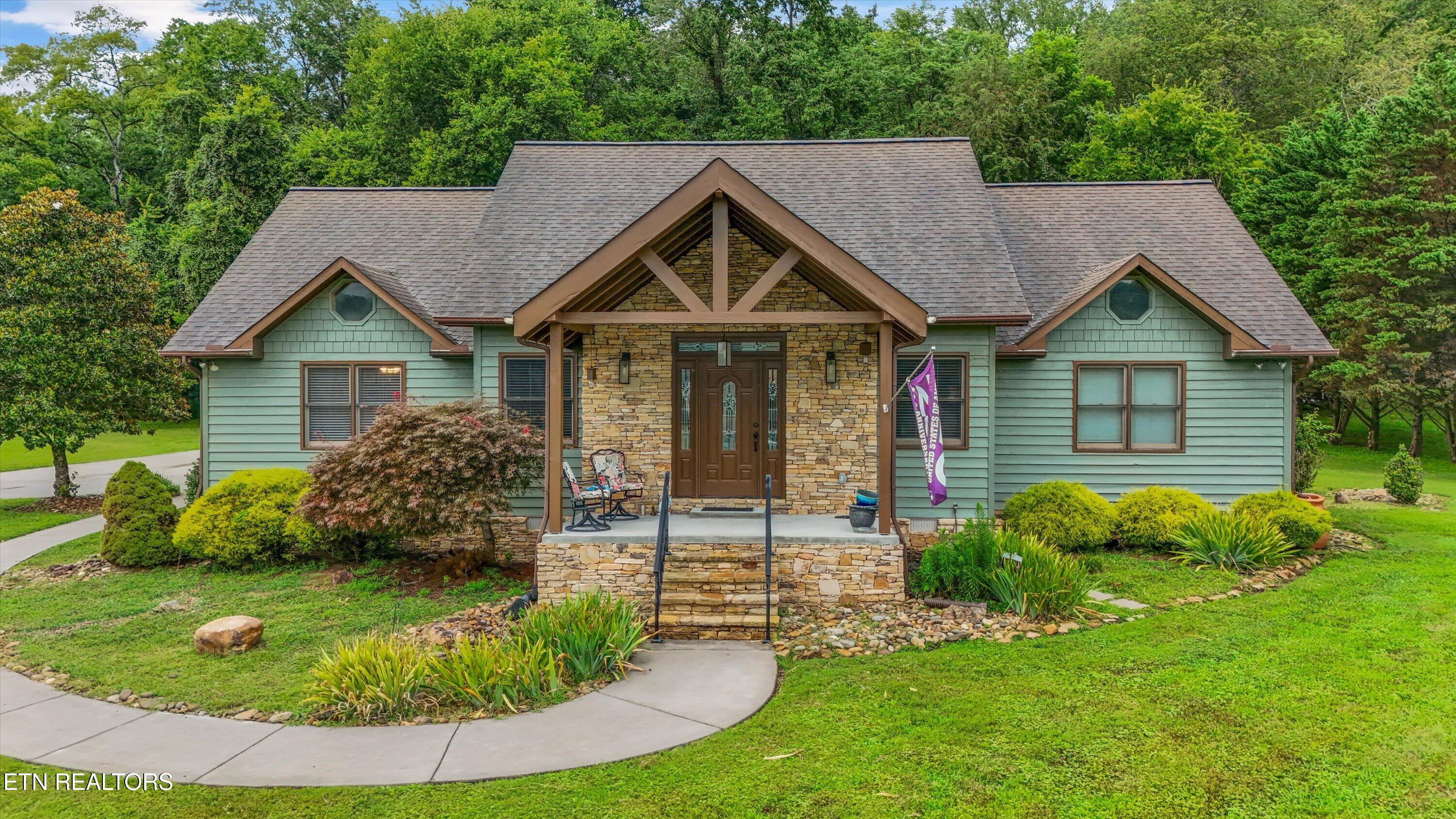 2939 Deep River Drive Sevierville TN 37876