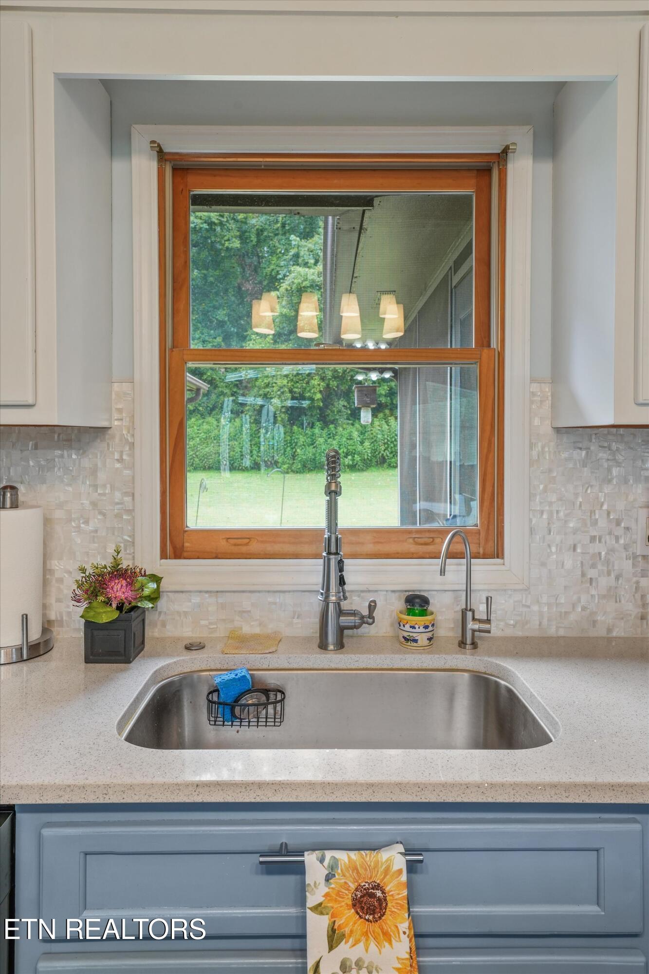 2939 Deep River Drive Sevierville TN 37876