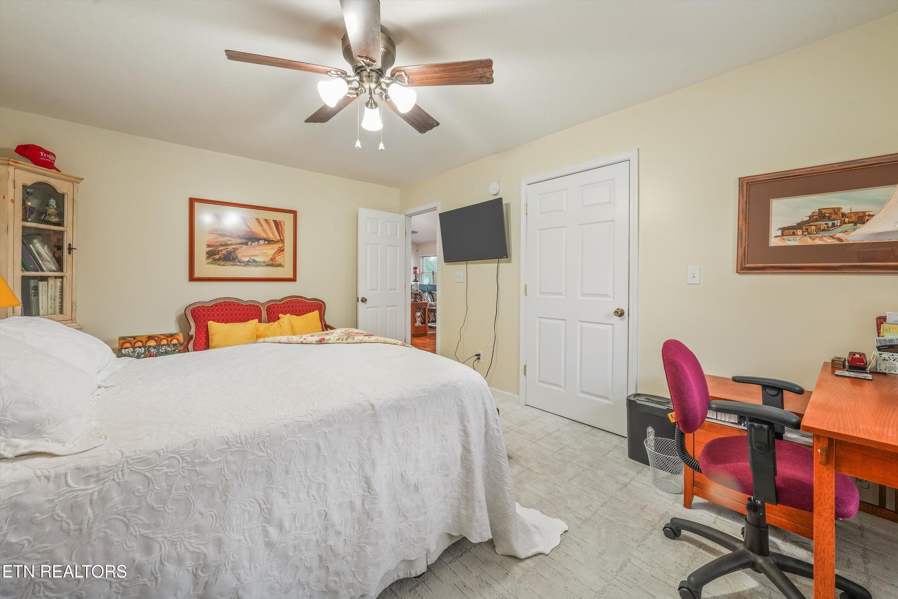 2939 Deep River Drive Sevierville TN 37876