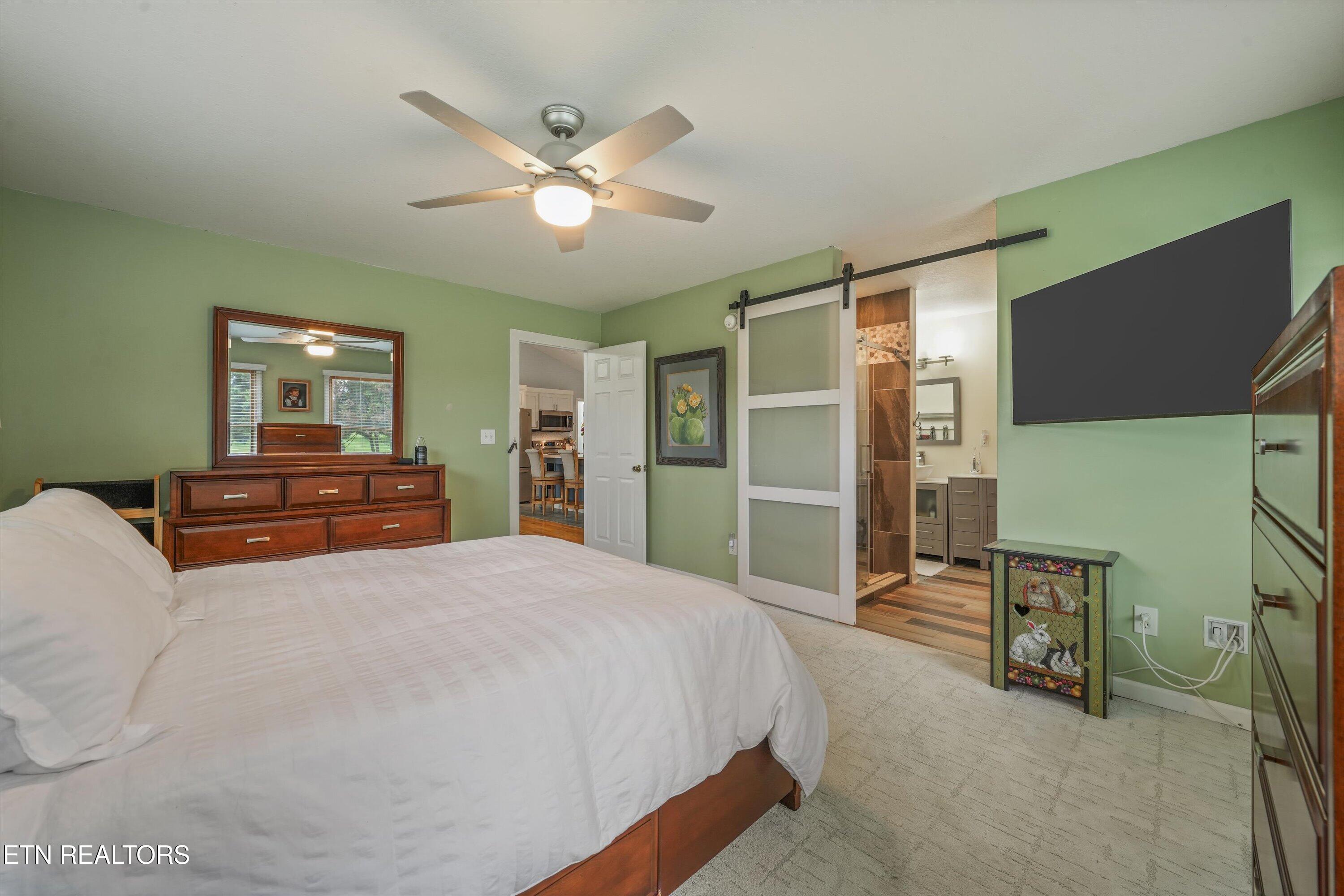 2939 Deep River Drive Sevierville TN 37876