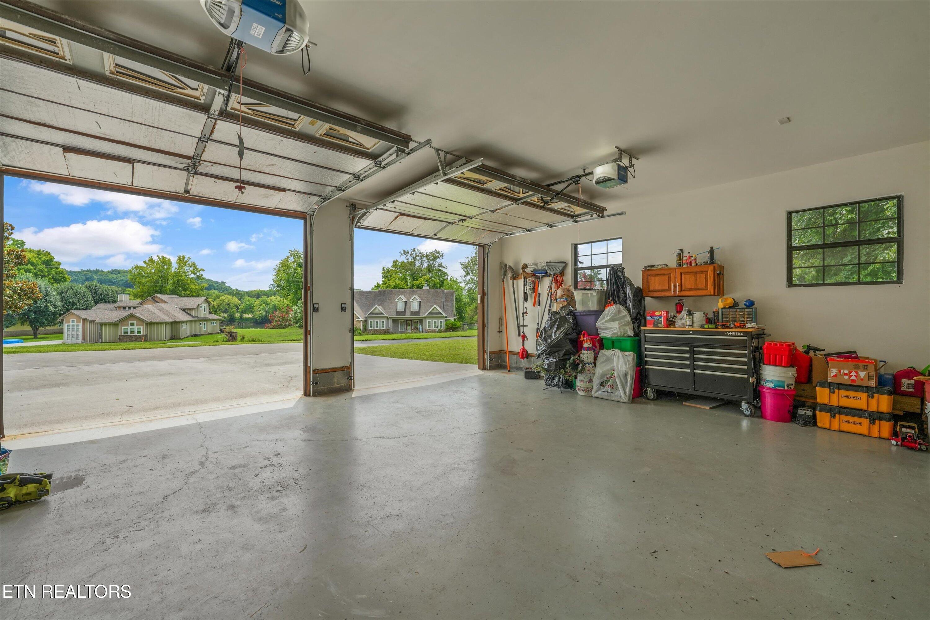 2939 Deep River Drive Sevierville TN 37876