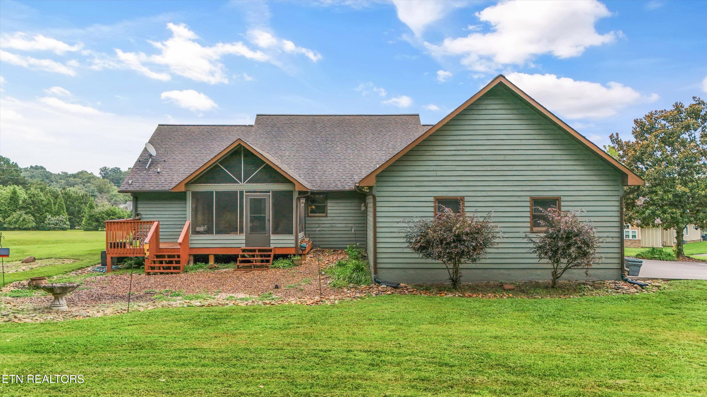 2939 Deep River Drive Sevierville TN 37876