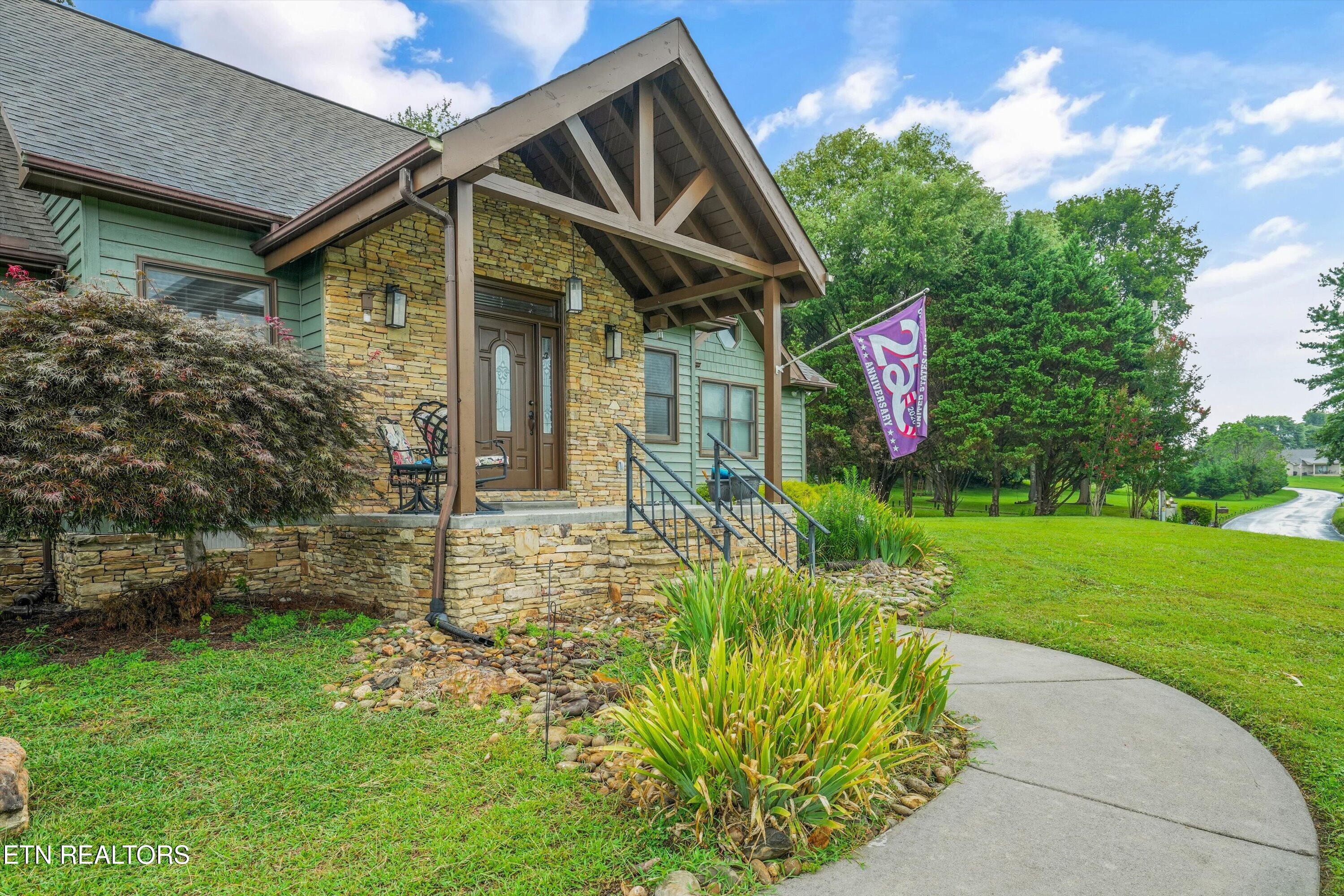 2939 Deep River Drive Sevierville TN 37876