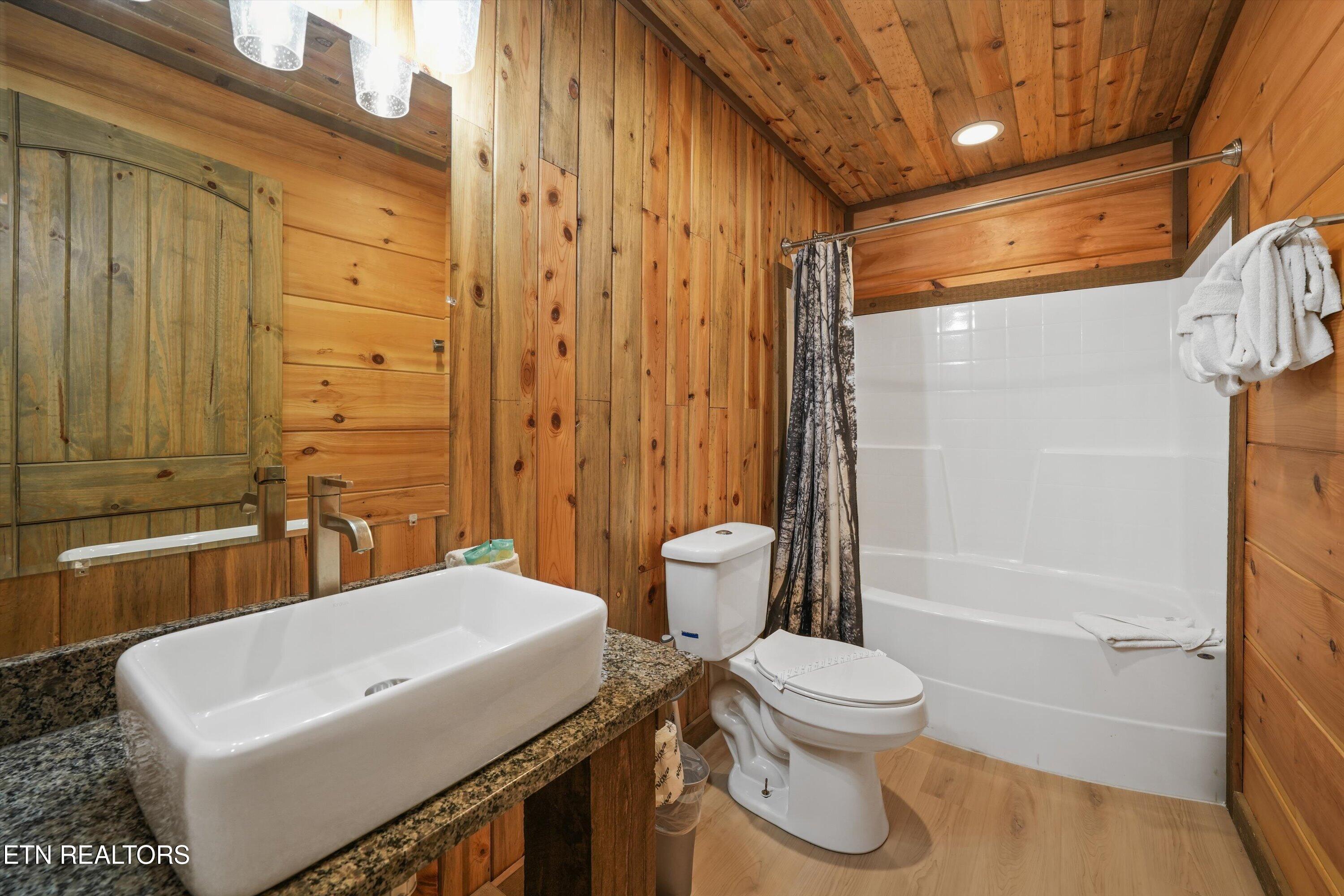 2716 Dayne Drive Sevierville TN 37876