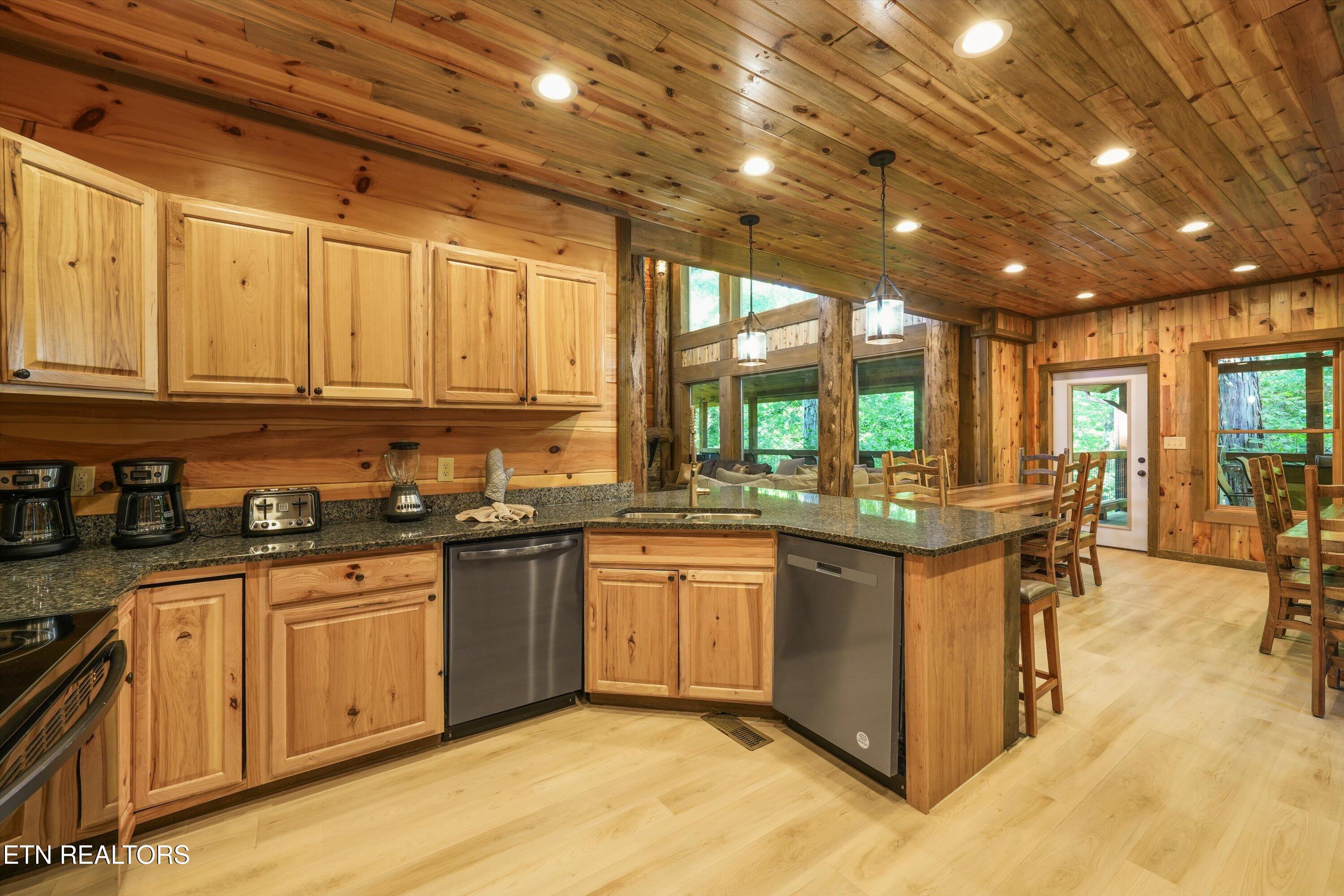 2716 Dayne Drive Sevierville TN 37876