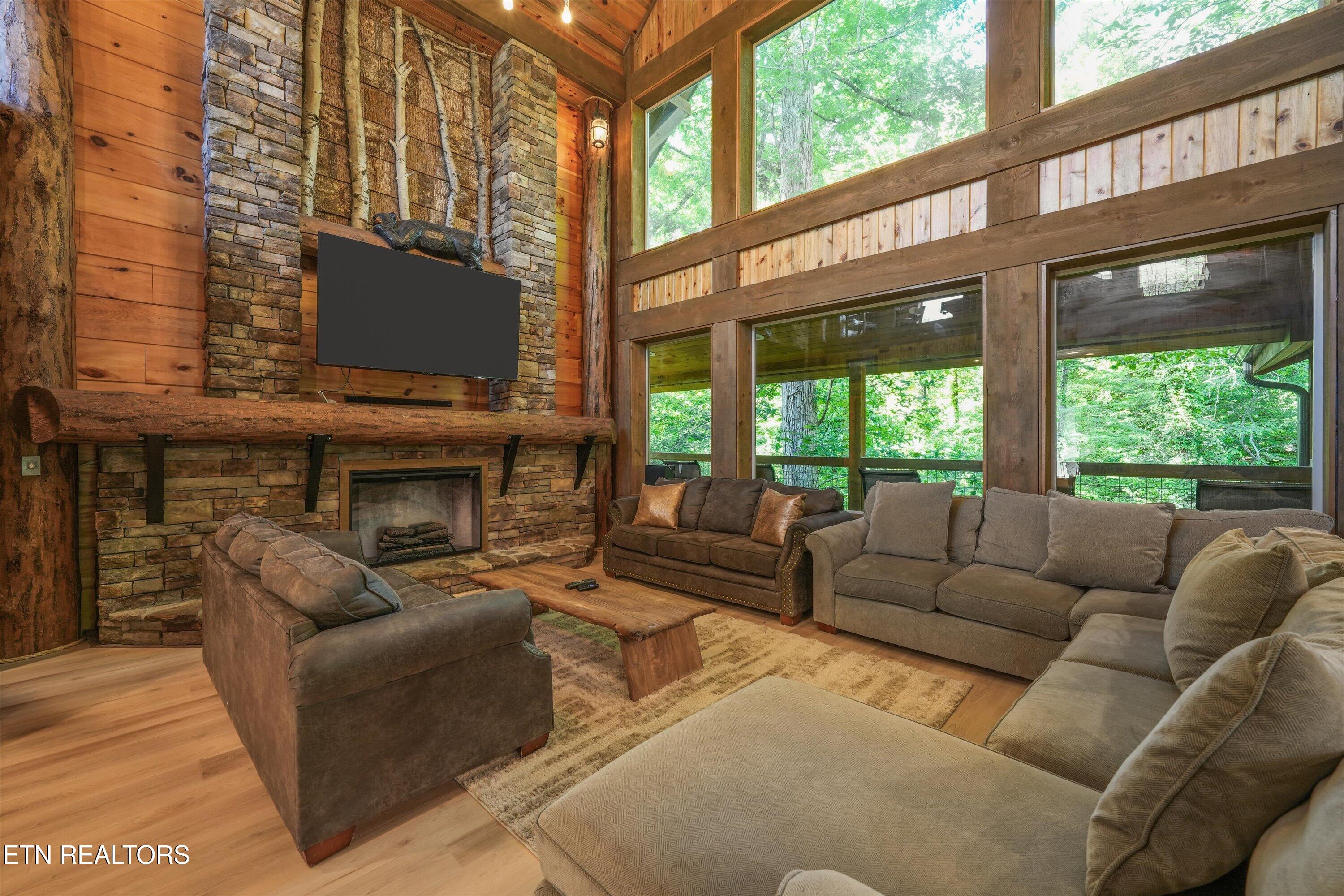 2716 Dayne Drive Sevierville TN 37876