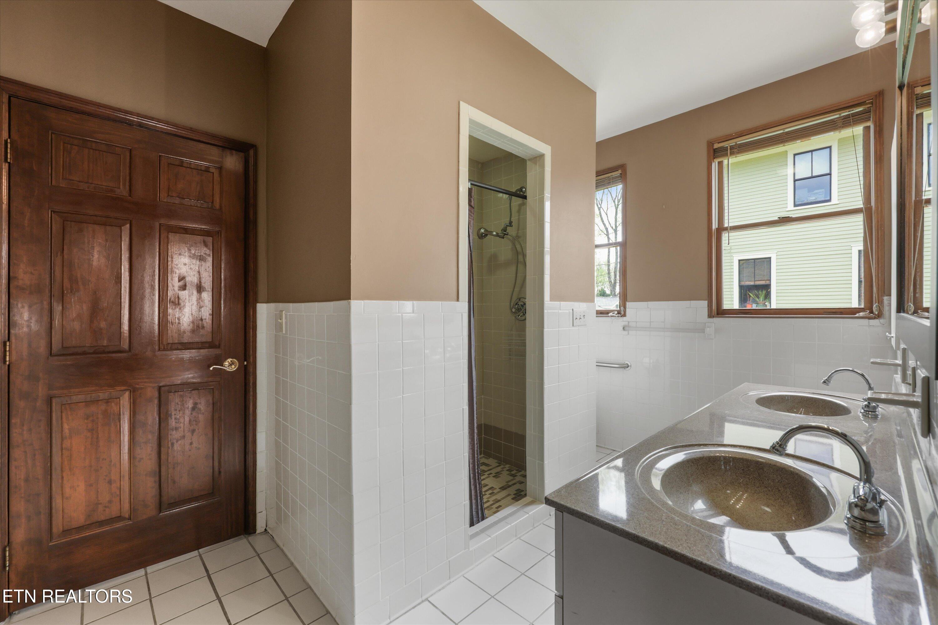 1310 Luttrell Street Knoxville TN 37917
