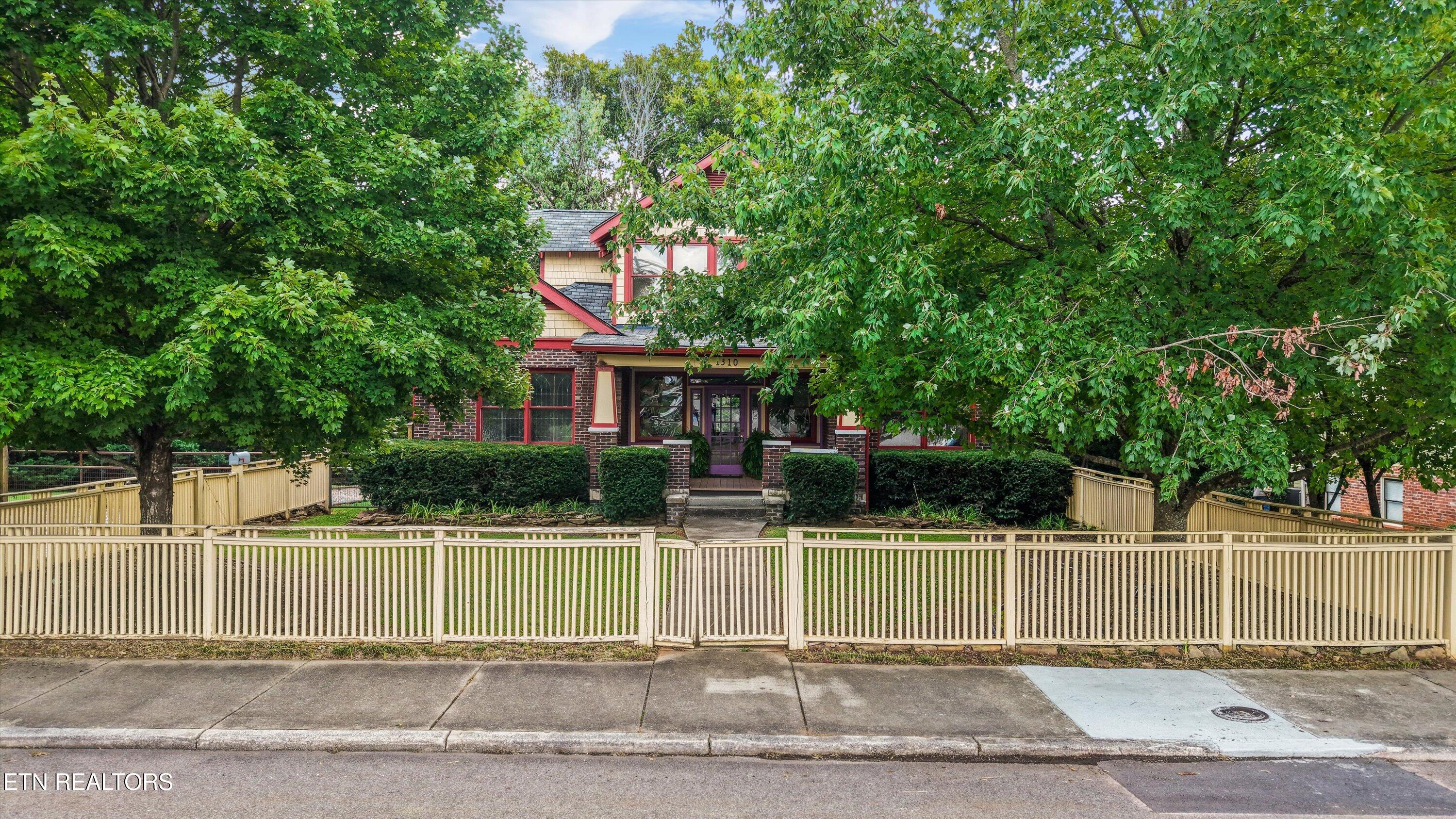 1310 Luttrell Street Knoxville TN 37917