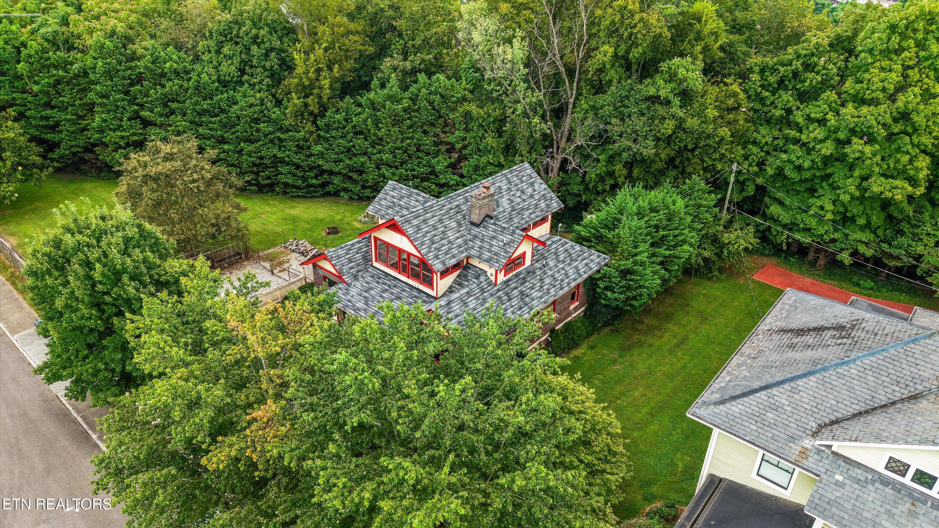1310 Luttrell Street Knoxville TN 37917