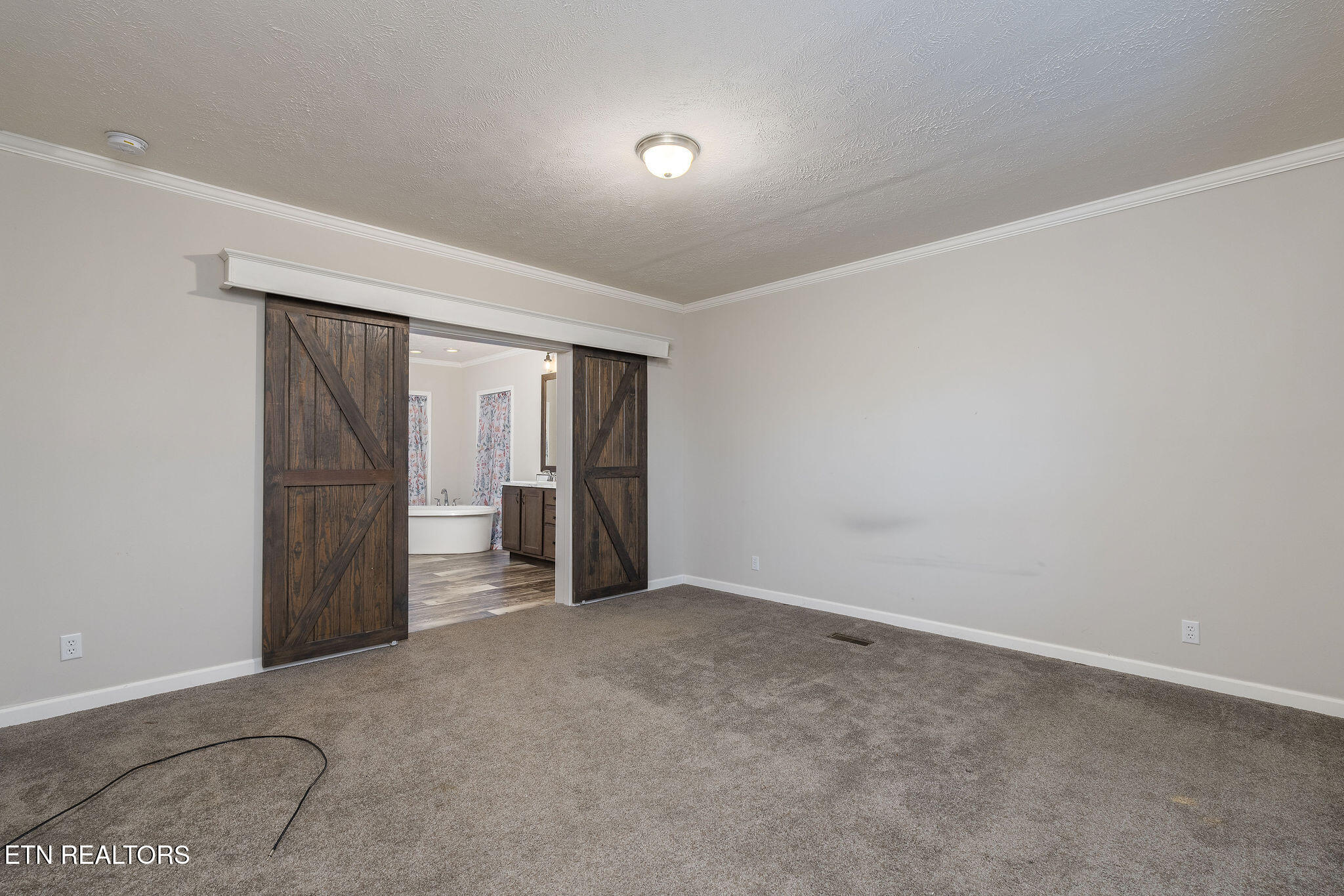 673 Aaron Davis Road Speedwell TN 37870