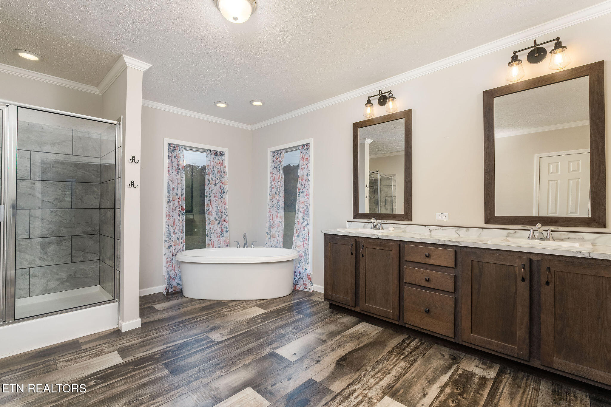 673 Aaron Davis Road Speedwell TN 37870