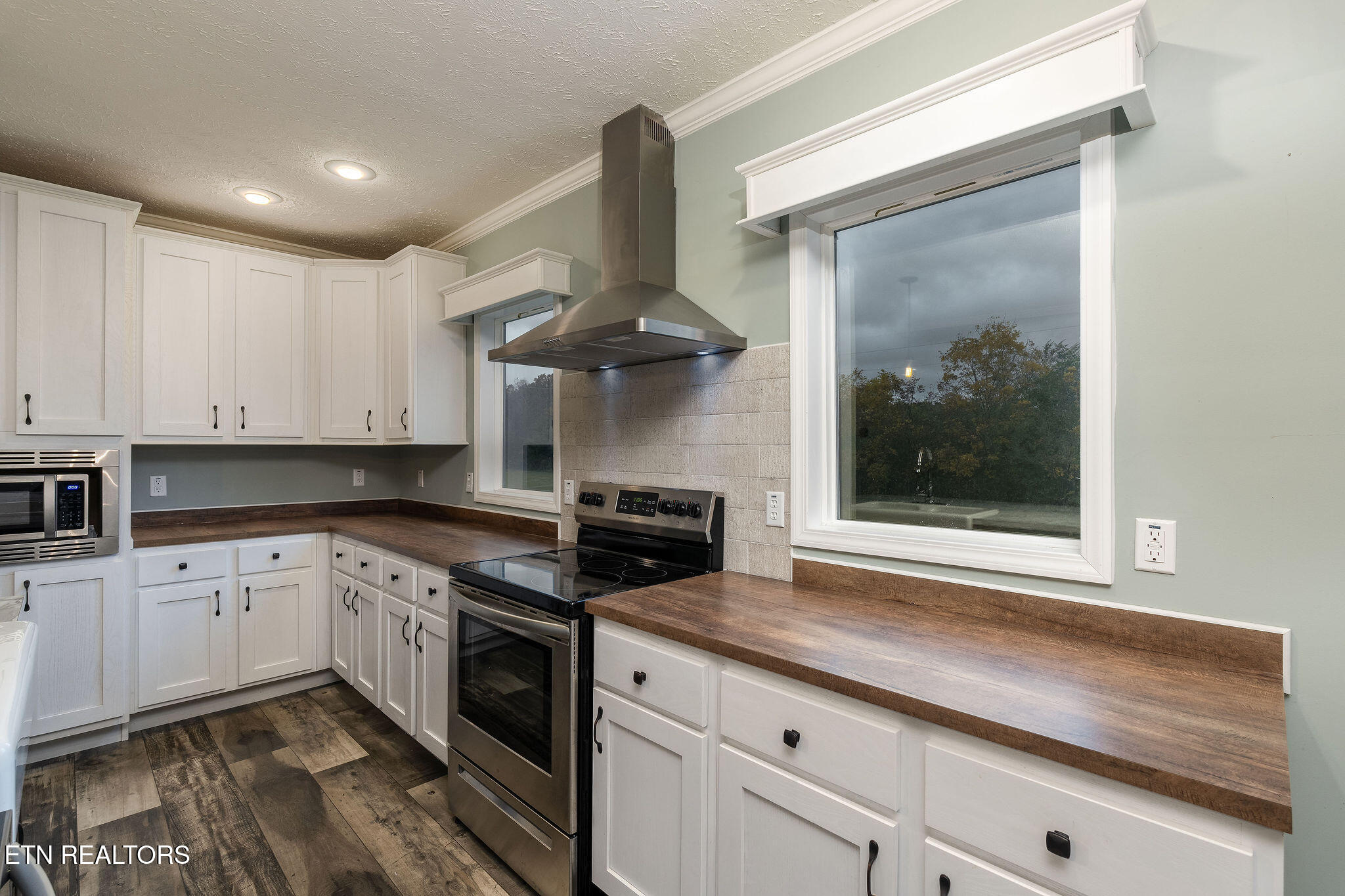 673 Aaron Davis Road Speedwell TN 37870
