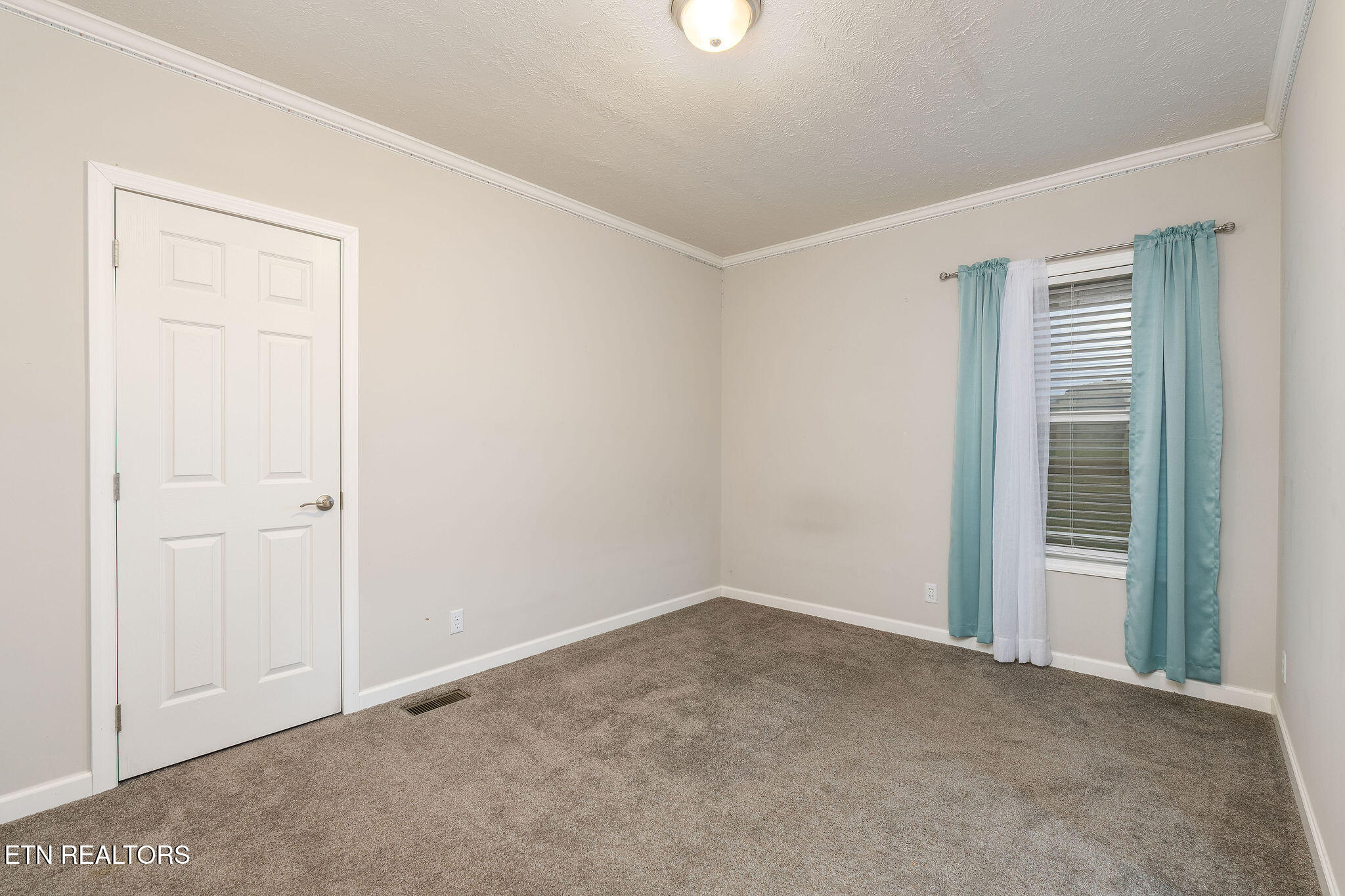 673 Aaron Davis Road Speedwell TN 37870