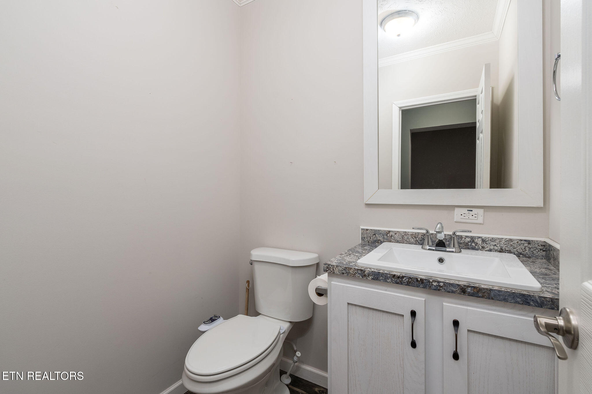 673 Aaron Davis Road Speedwell TN 37870