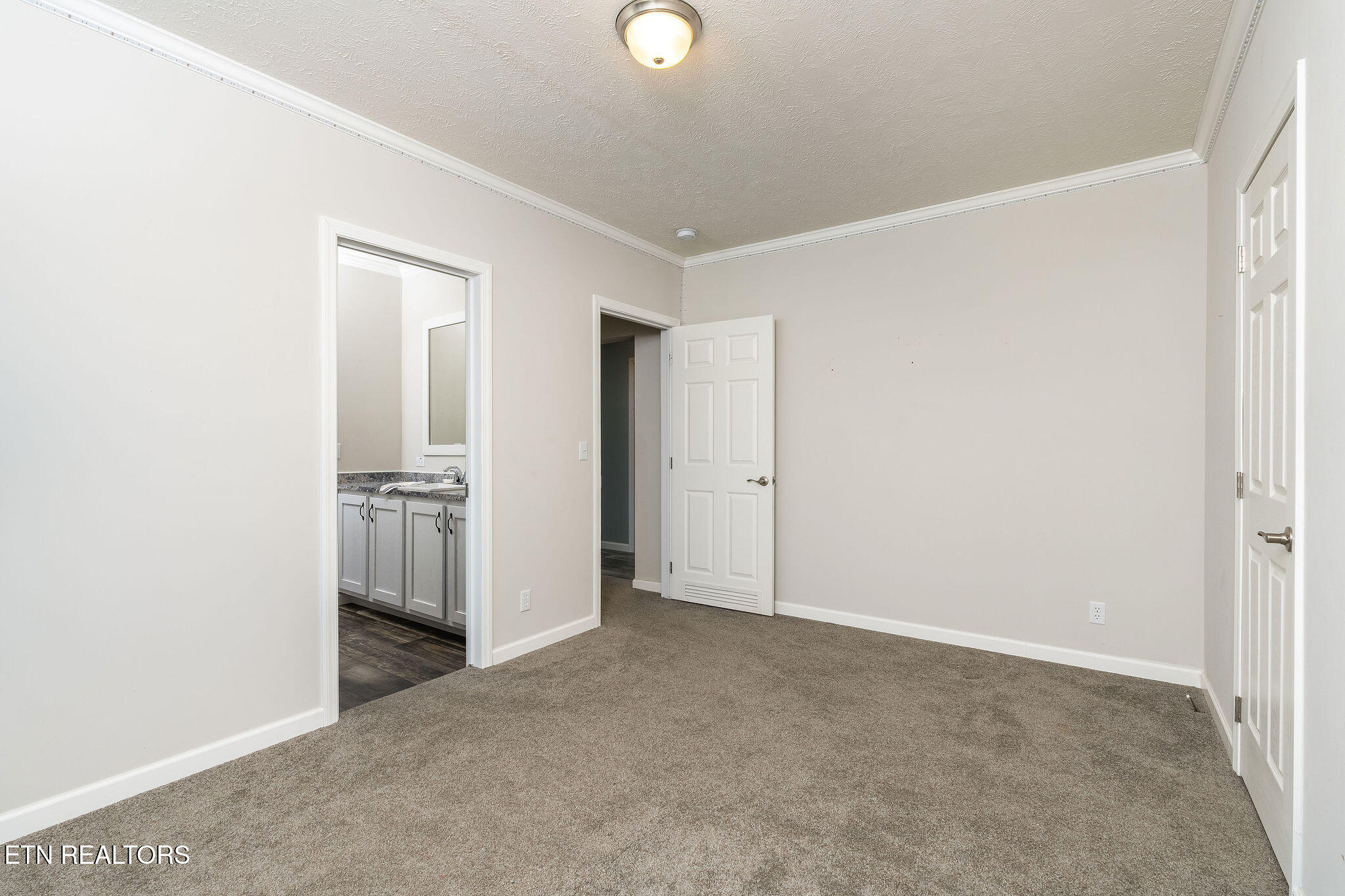 673 Aaron Davis Road Speedwell TN 37870