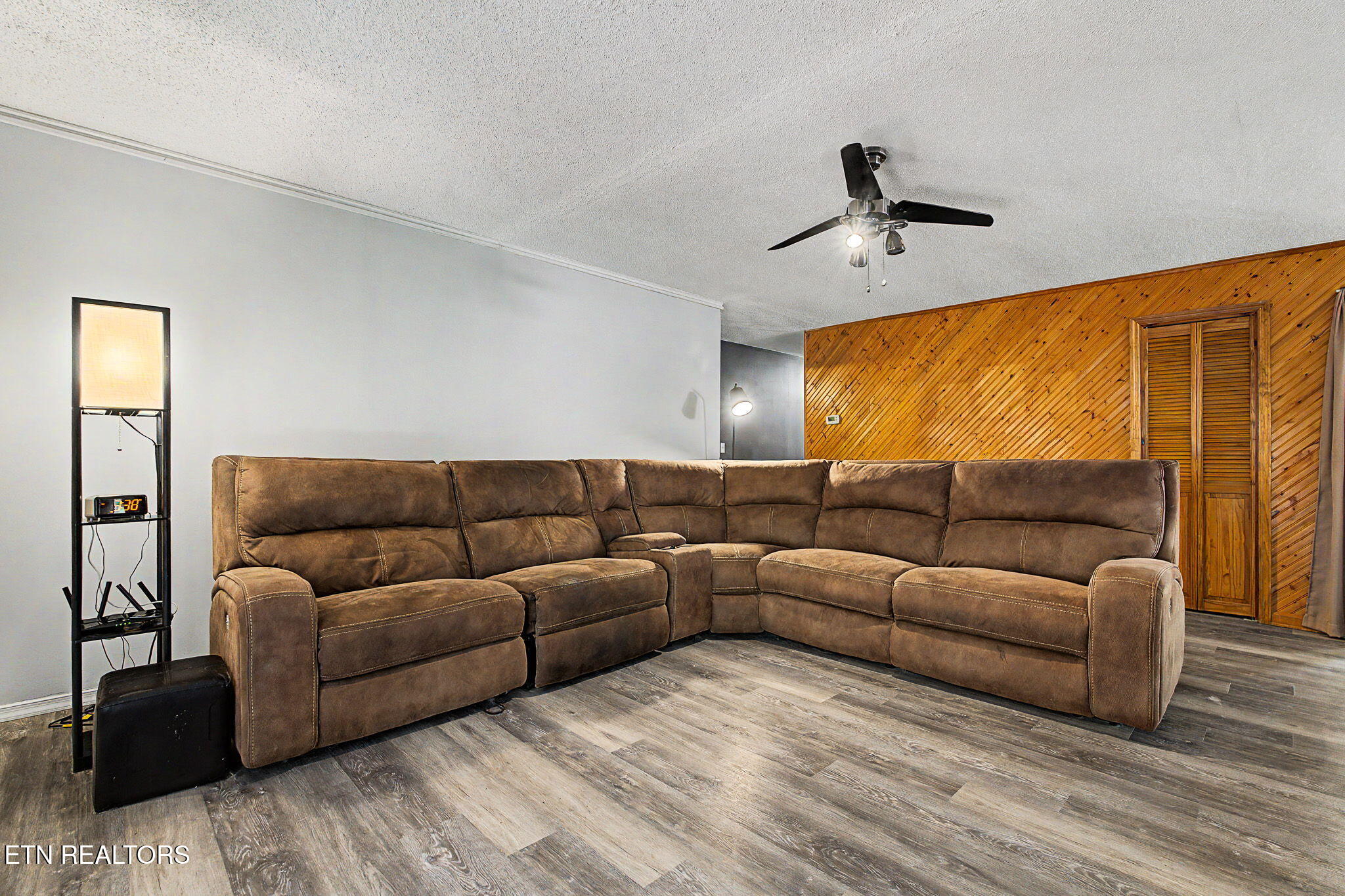 2136 Daisy Trail Pigeon Forge TN 37863