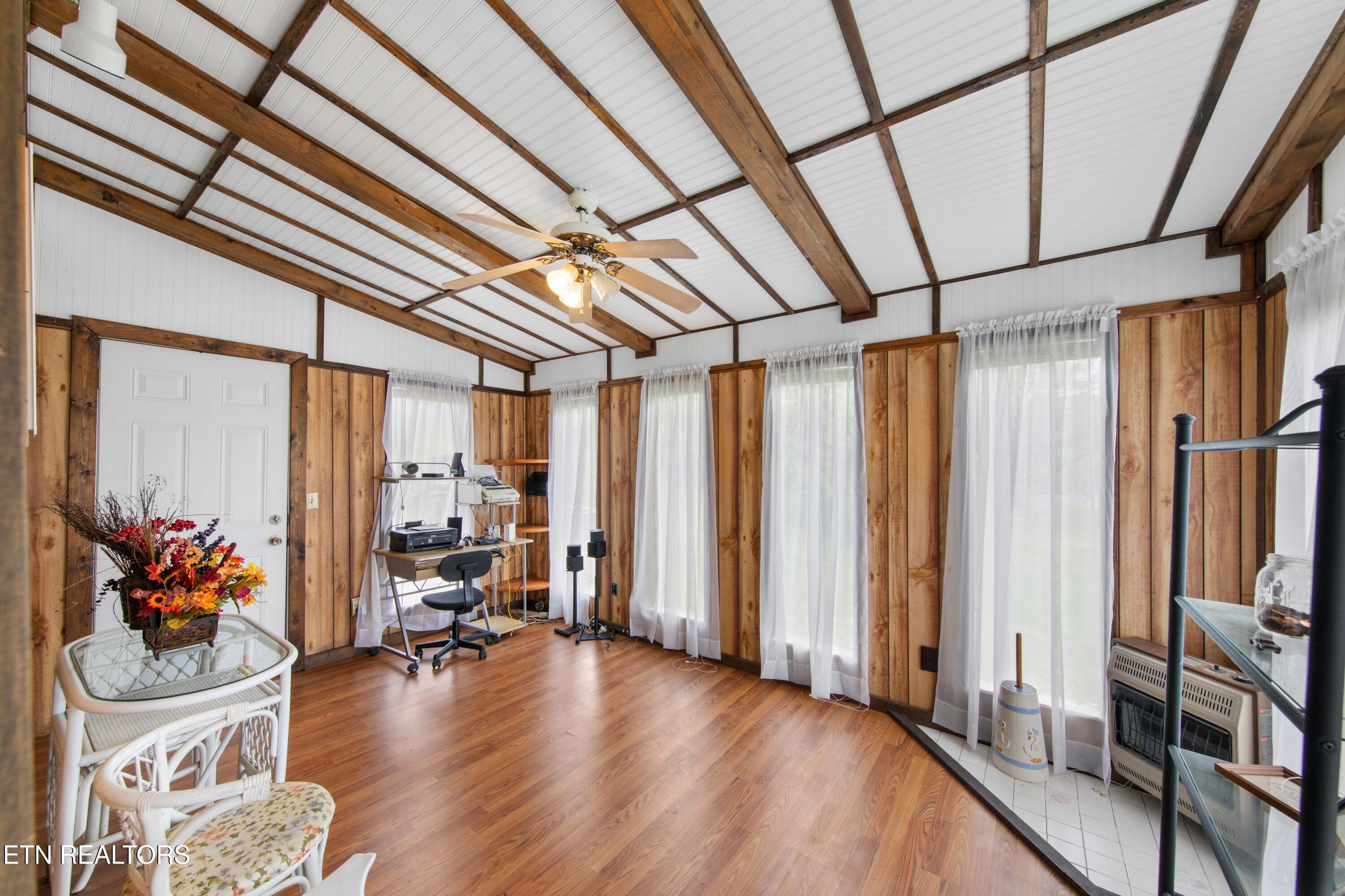 311 Thelma Circle Jacksboro TN 37757