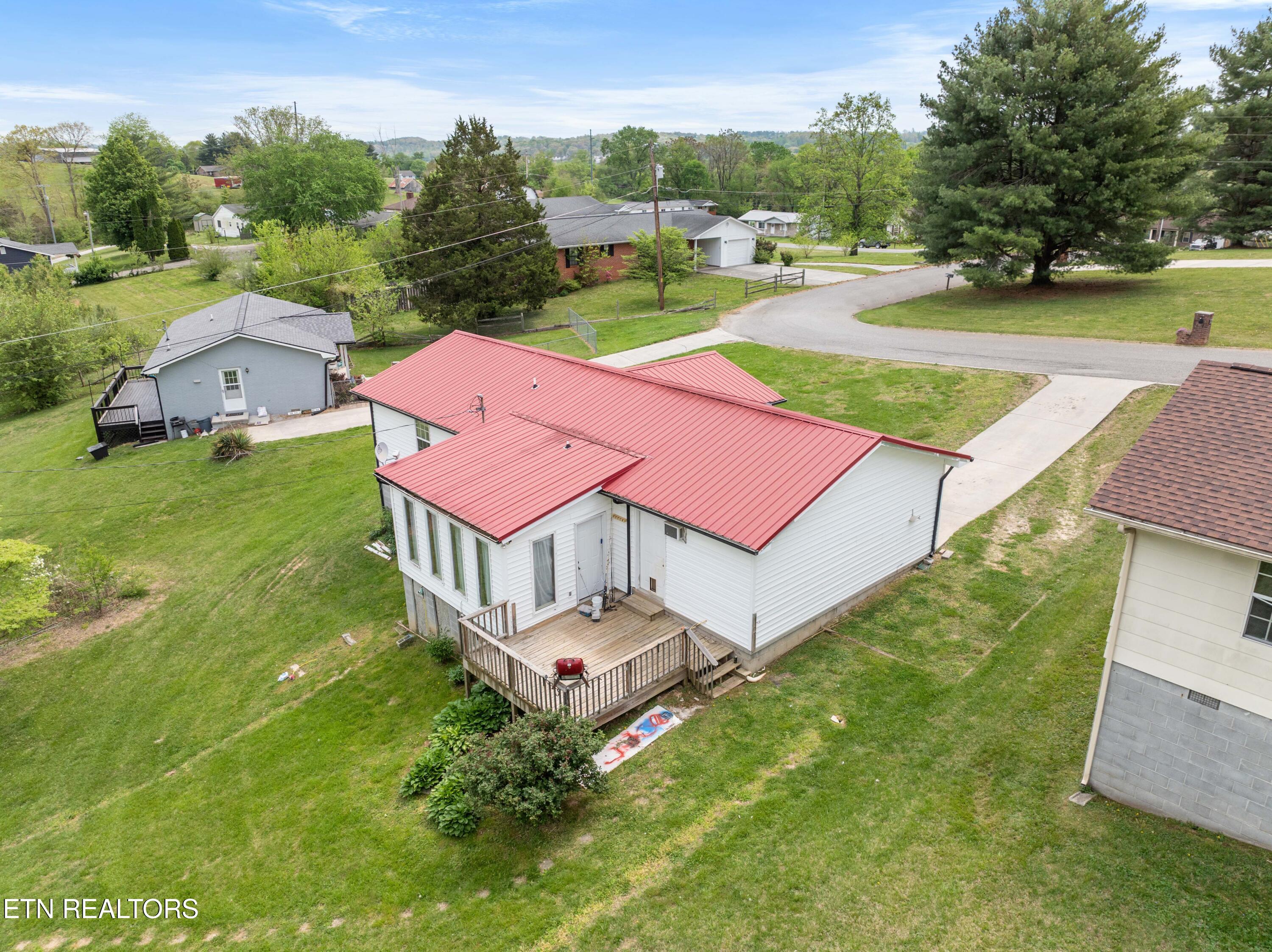 311 Thelma Circle Jacksboro TN 37757